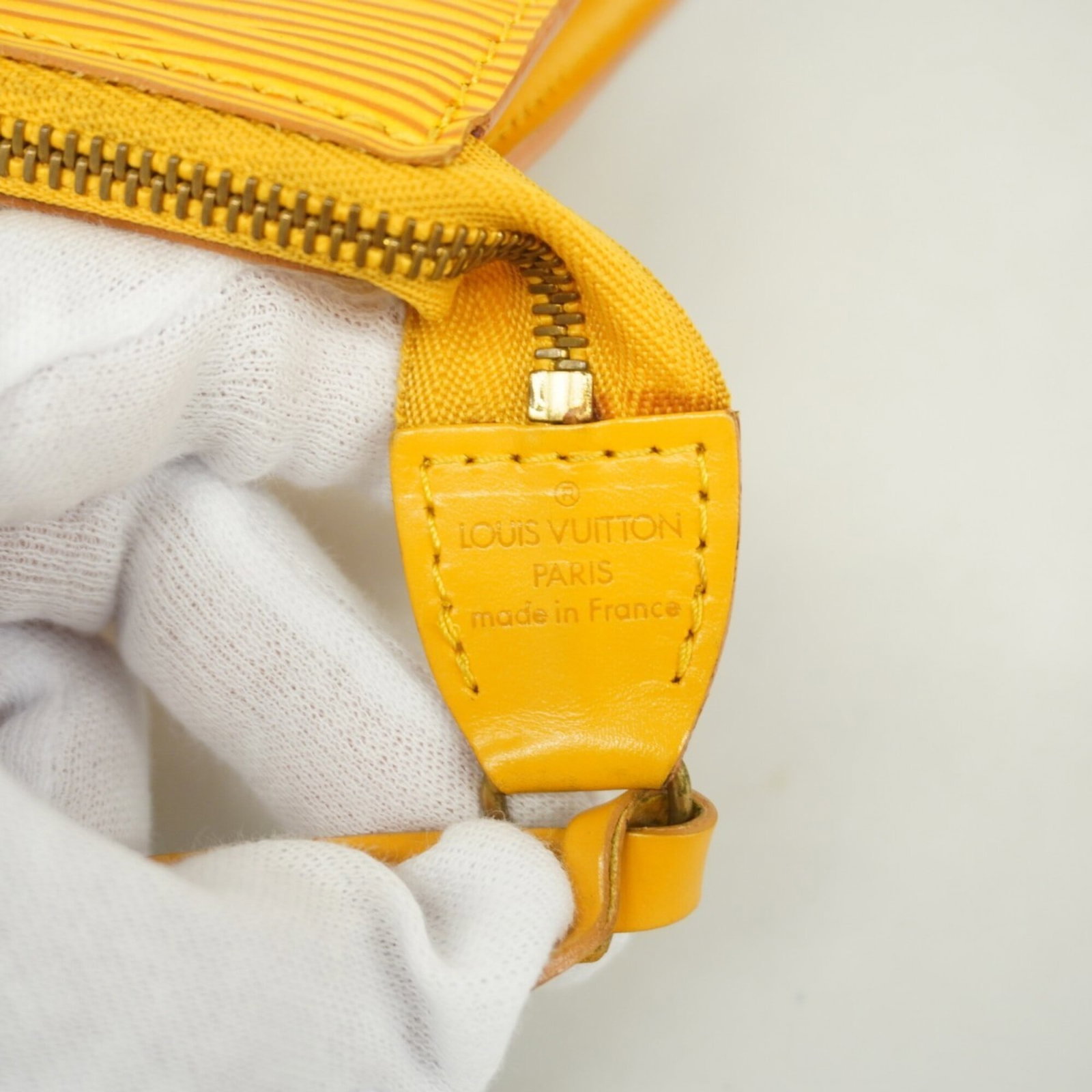 Louis Vuitton Pouch - 5