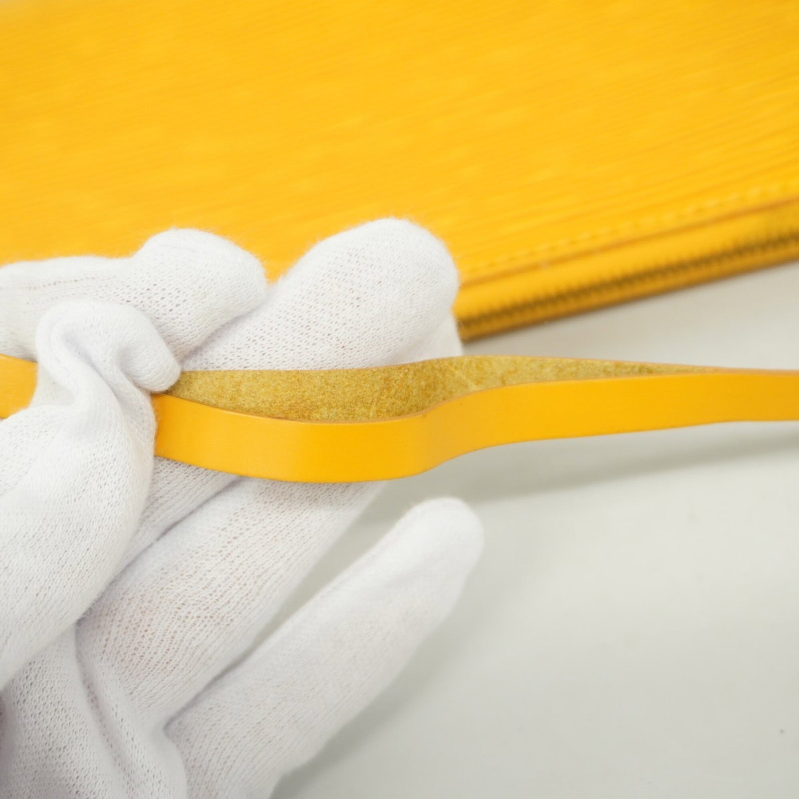 Louis Vuitton Pouch - 6