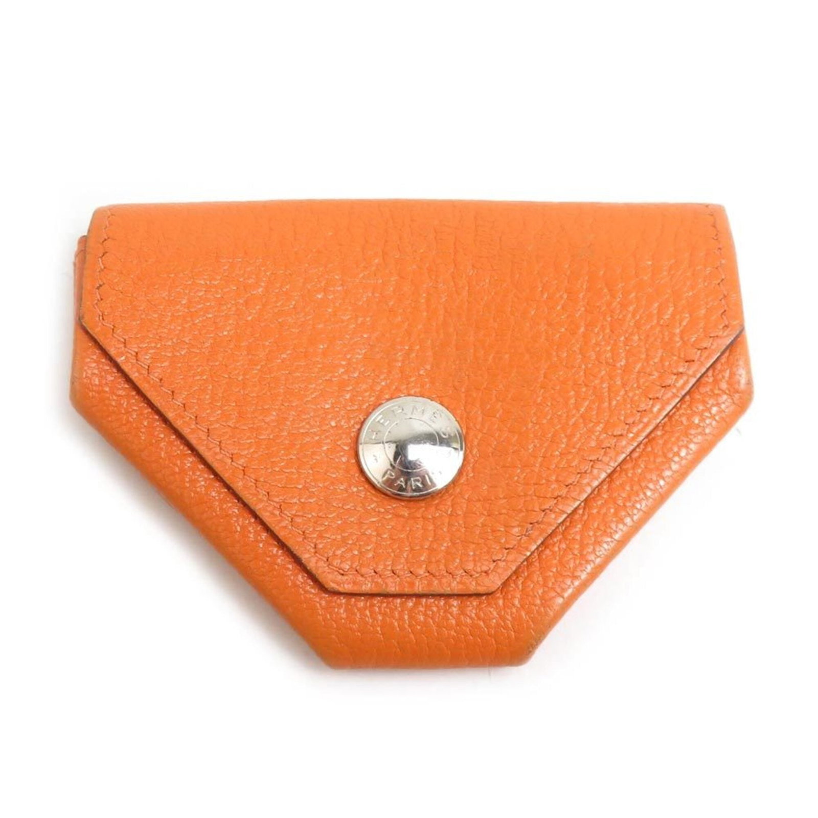 Hermes Coin Purse/ Coin Case Leather: Hermes Coin Purse/ Coin Case Leather The Hermes Coin Purse/ Coin Case Leather is a stylish and compact accessory, measuring 6.8cm x 9cm x 1.5cm in size. Made from high-quality leather, it features a v