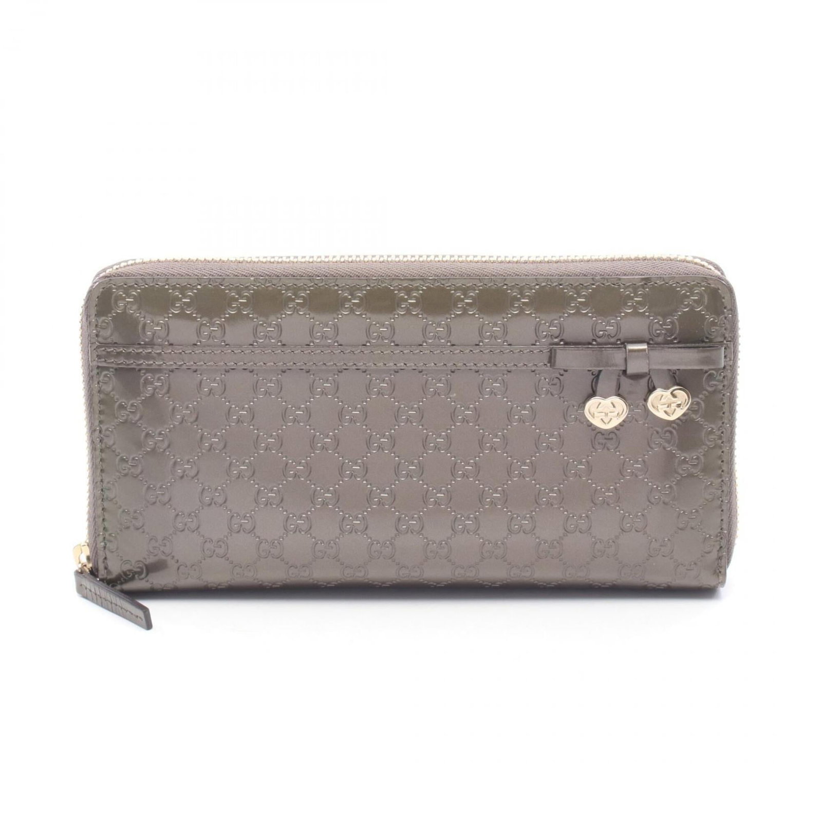 Gucci Long Wallet (Bi-Fold) Patent Leather: Gucci Long Wallet (Bi-Fold) Patent Leather Patent leather Gucci long wallet (bi-fold) boasts a classic design with a khaki color, measuring 10cm x 19cm x 2cm. The bi-fold structure and patent leather 