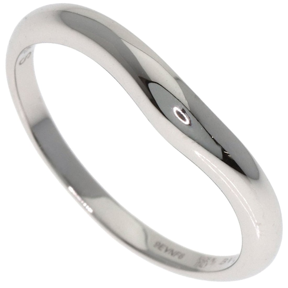 Bvlgari Feddy Wedding Ring Platinum Pt950: Bvlgari Feddy Wedding Ring Platinum Pt950 Bvlgari Feddy Wedding Ring Platinum Pt950 in silver, featuring a unique design without a main stone. This platinum PT950 ring is available in size 4.75(US). M
