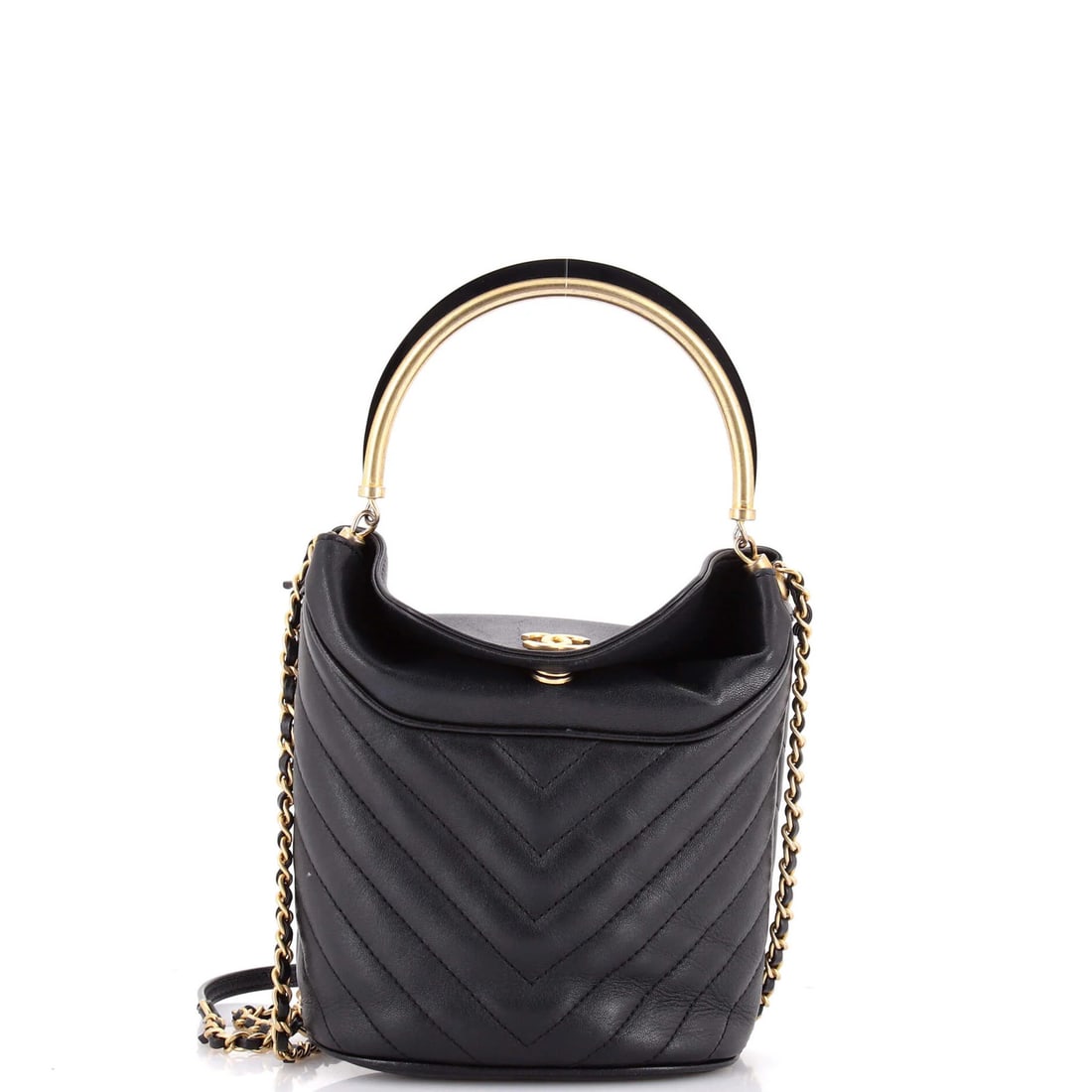 Lambskin Chevron Bag Chic Handle Chanel: Lambskin Chevron Bag Chic Handle Chanel Black Lambskin Chevron Bucket Bag with Chic Handle. This Chanel bag features a classic design with a lambskin exterior, chevron pattern, and aged gold hardware.