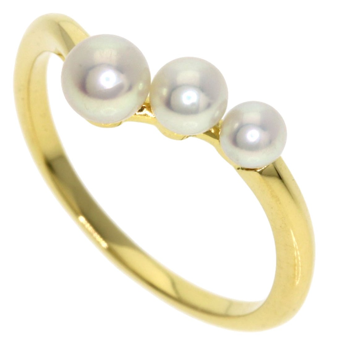 K18 Yellow Gold Pearl Ring Mikimoto: K18 Yellow Gold Pearl Ring Mikimoto K18 Yellow Gold Pearl Ring Mikimoto boasts a stunning gold metal exterior and features a pearl as the main stone. This ring is crafted from 18K yellow gold, with a 