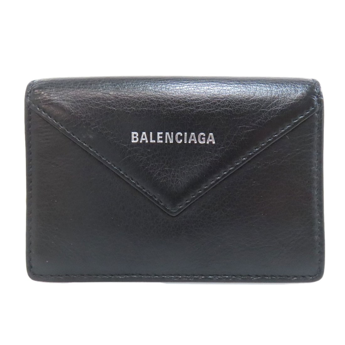 Calf Case Card Paper 505238 Balenciaga: Calf Case Card Paper 505238 Balenciaga Black calf case card paper from Balenciaga, bearing the brand's signature style and design. This card case features black exterior material with a distinctive ca