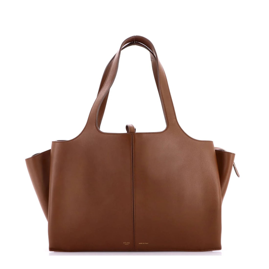 Celine Tri-Fold Shoulder Bag Smooth Calfskin Medium: Celine Tri-Fold Shoulder Bag Smooth Calfskin Medium Smooth Calfskin Medium, this Celine Tri-Fold Shoulder Bag boasts a classic design with a rich brown exterior and suede interior. Minor scuffs and