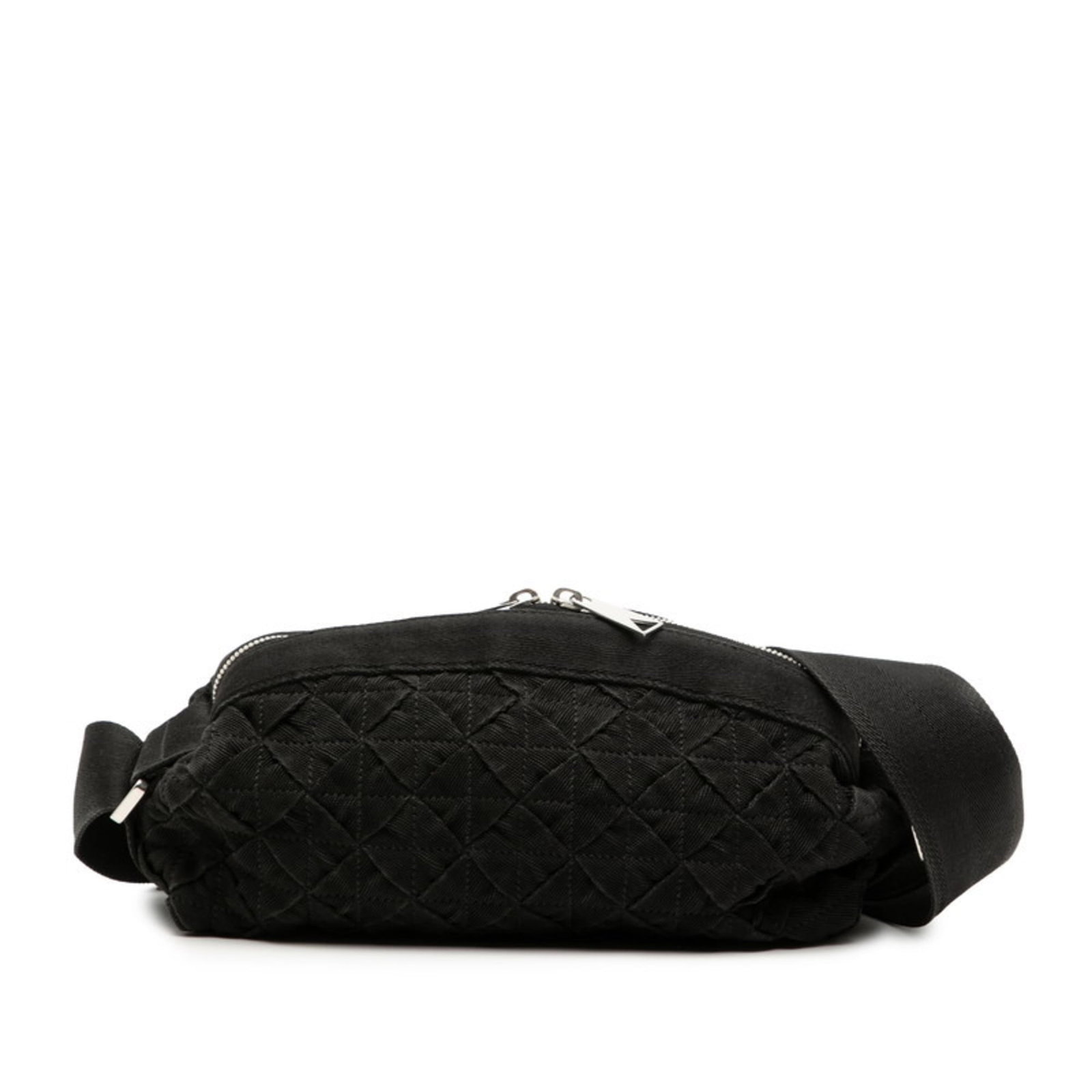 Canvas Nylon Veneta Bottega Shoulder Bag: Canvas Nylon Veneta Bottega Shoulder Bag Canvas Nylon Veneta Bottega Shoulder Bag - A sleek and sophisticated shoulder bag made from high-quality canvas and nylon, featuring a timeless design with