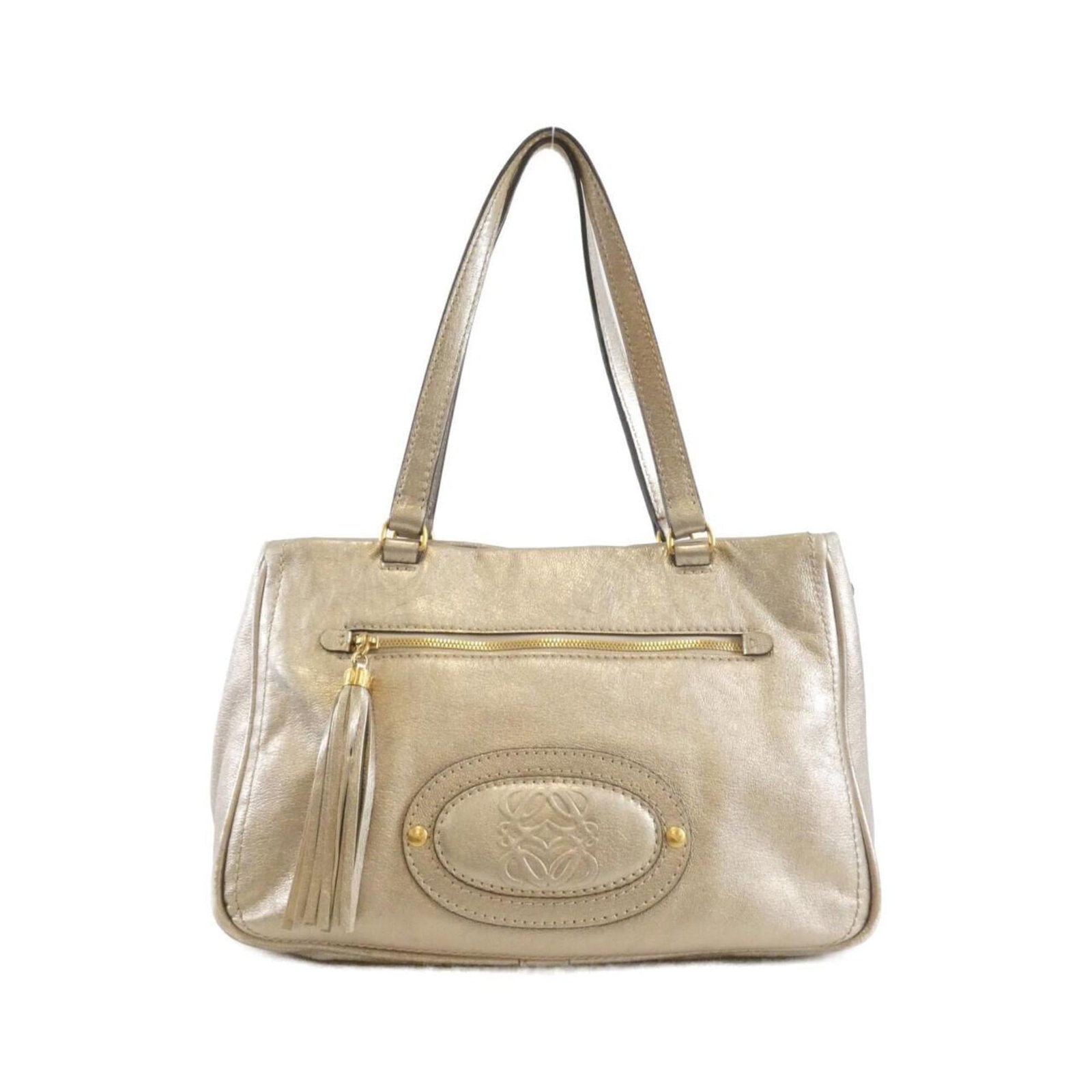 Handbag from Loewe: Handbag from Loewe Silver Loewe handbag with gold hardware, measuring 22cm x 34cm x 15cm. This stylish bag features a sleek design and premium materials. The silver finish adds a touch of