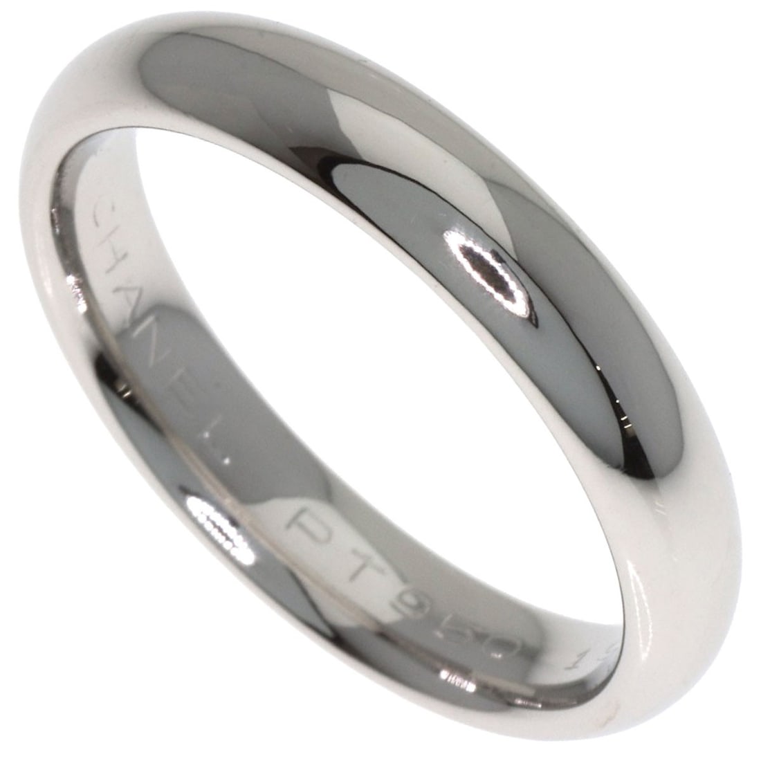 Chanel Platinum Wedding Ring: Chanel Platinum Wedding Ring Platinum ring from CHANEL, featuring a silver metal exterior and made from platinum PT950. This style has no main stone and is available in size 7.75(US). Item Specifics: 