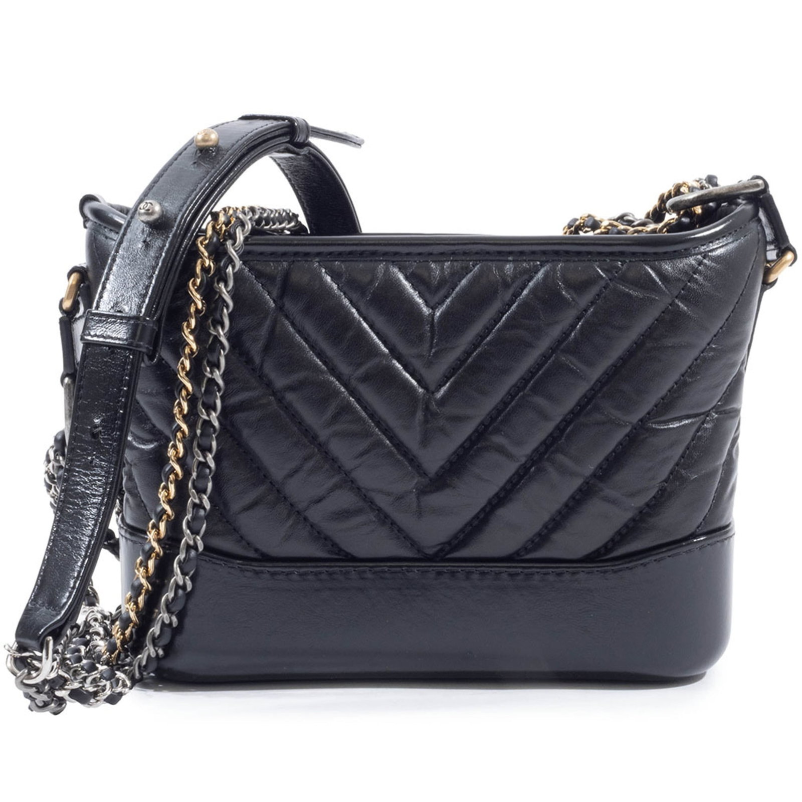 Shoulder Bag Leather Chanel: Shoulder Bag Leather Chanel Black Calfskin Leather Shoulder Bag with Zipper Closure. This Chanel Gabriel shoulder bag boasts sleek, classic design and premium leather construction. Measuring 15cm x 21