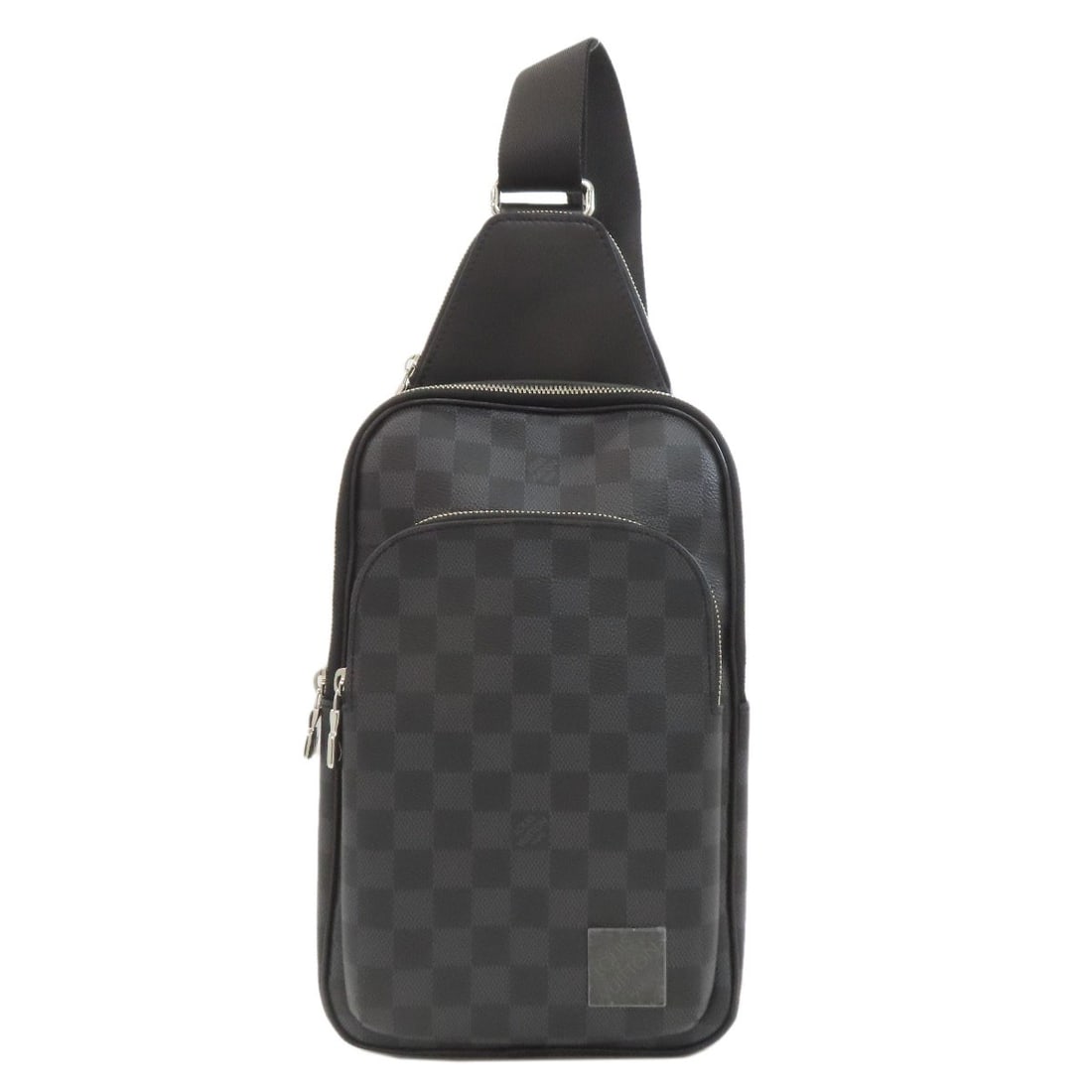 Louis Vuitton N45302 Avenue Sling Bag Body Bag Damier Canvas: Louis Vuitton N45302 Avenue Sling Bag Body Bag Damier Canvas Black Damier canvas body bag from LOUIS VUITTON, featuring the iconic Avenue Sling Bag style. This classic design showcases a timeless comb