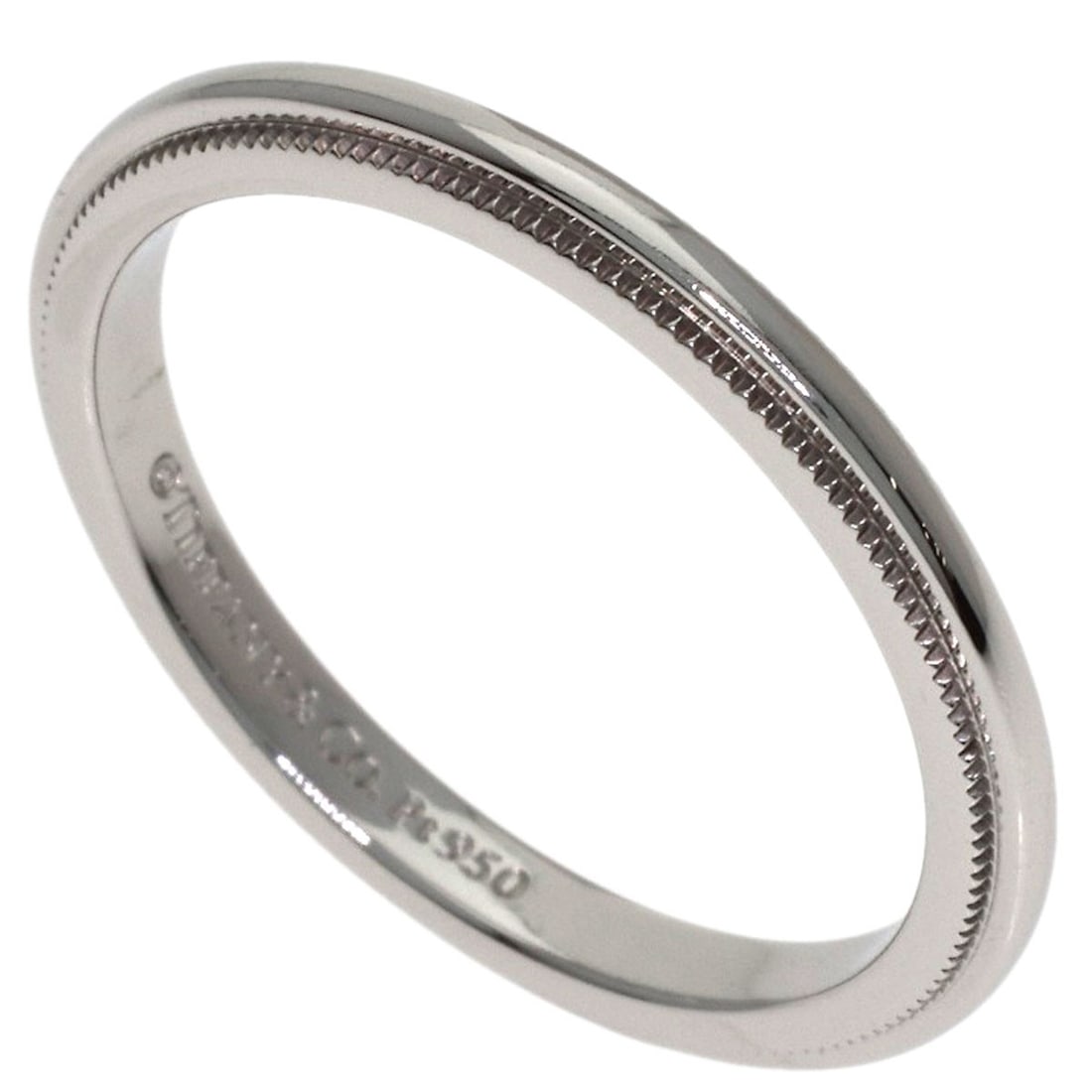 Tiffany and Co Milgrain Ring in Platinum: Tiffany and Co Milgrain Ring in Platinum Platinum Milgrain Ring from Tiffany and Co. features intricate milgrain details, showcasing the brand's signature craftsmanship. This silver-toned platinum rin