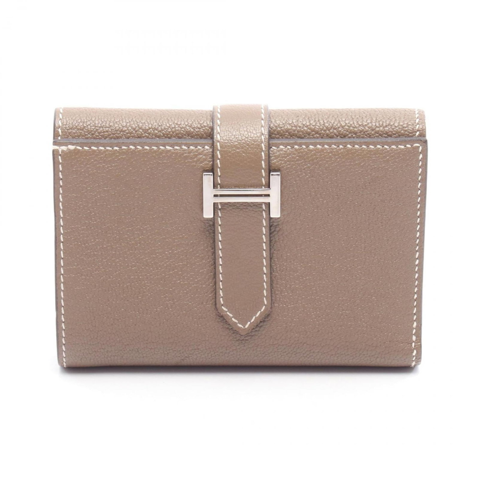 Chevre Leather Tri Fold Wallet Hermes: Chevre Leather Tri Fold Wallet Hermes Chevre leather tri-fold wallet from Hermes features a sophisticated gray color and compact size, making it a practical choice for everyday use. The wallet's mater