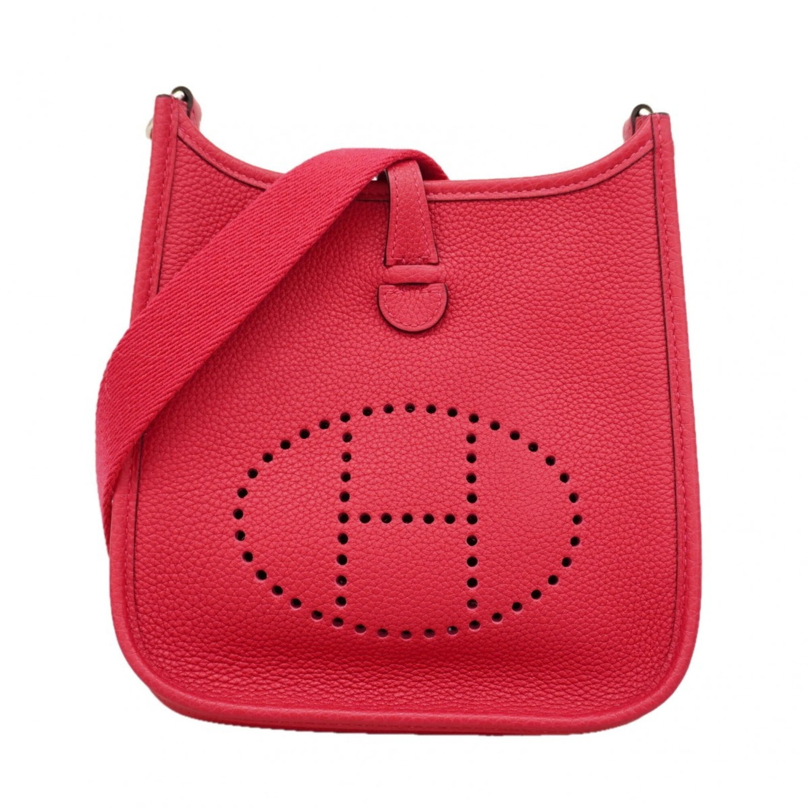 Shoulder Bag by Hermes: Shoulder Bag by Hermes Pink leather shoulder bag with silver hardware, measuring 18cm x 18cm x 5.5cm. This compact and stylish bag features a classic design that exudes elegance and sophistication. Th