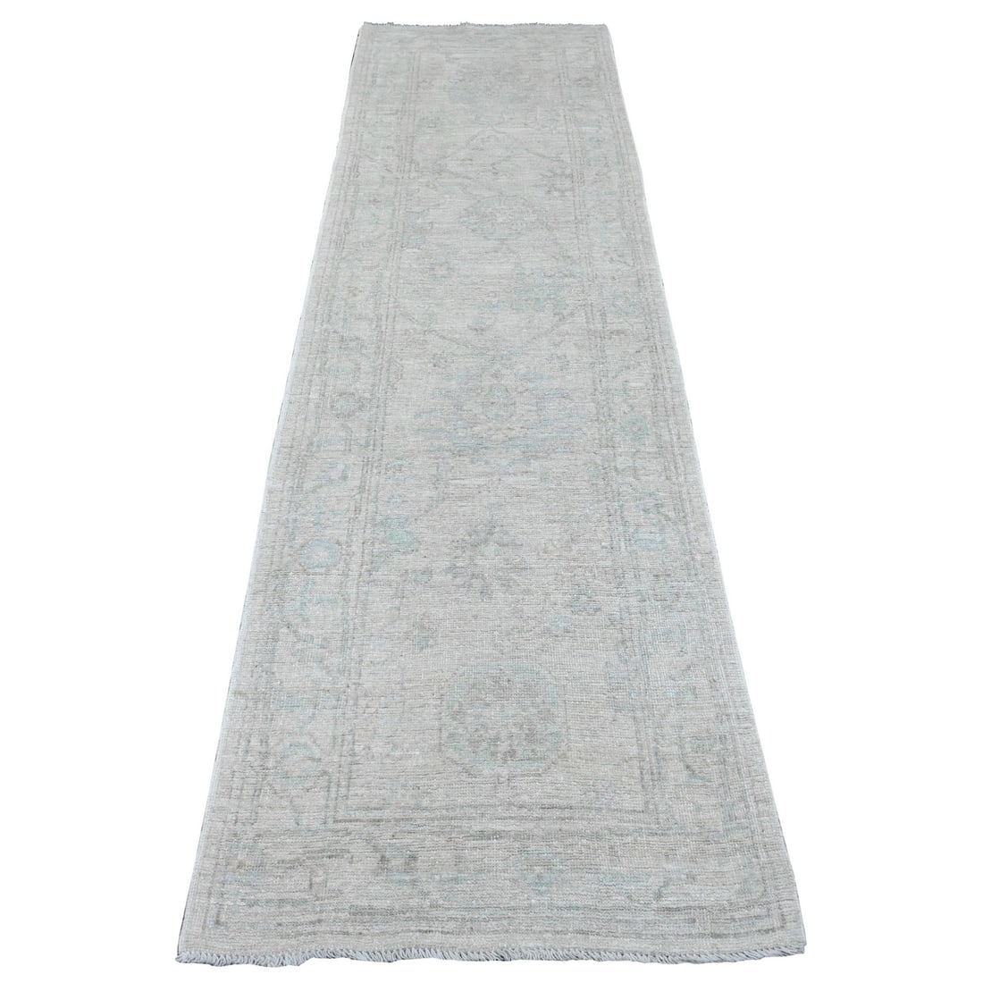 2'8"x9'7" Gray Hand Knotted Angora Oushak Leaf Design All Wool Runner Rug: 2'8"x9'7" Gray Hand Knotted Angora Oushak Leaf Design All Wool Runner Rug The Oushak Leaf Design All Wool Runner Rug boasts a stunning grey color and intricate hand-knotted wool design, characteristic