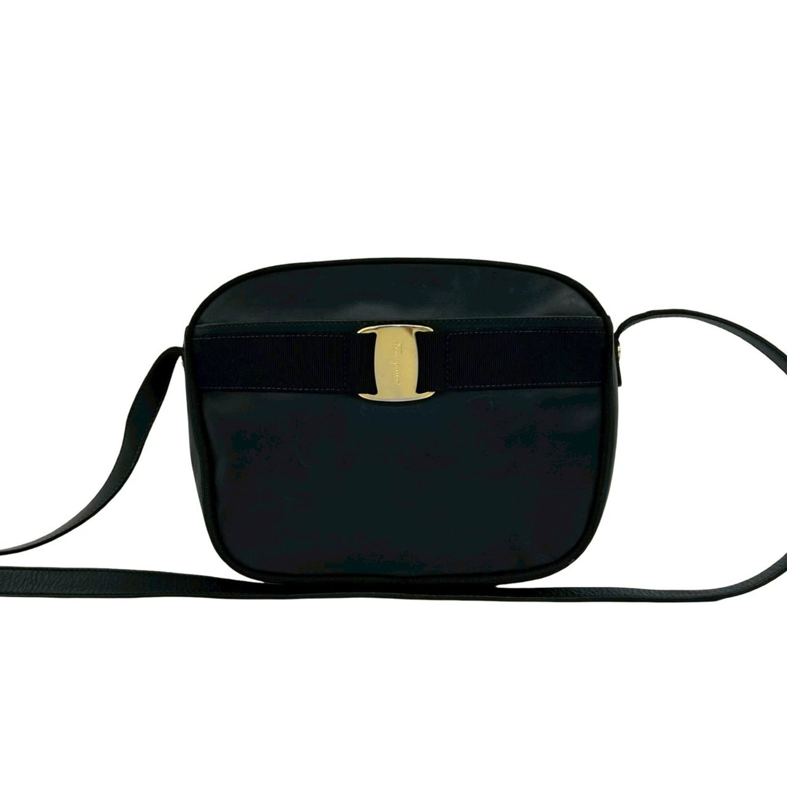 Ferragamo Leather Shoulder Bag Salvatore: Ferragamo Leather Shoulder Bag Salvatore Navy leather shoulder bag with clean lines and classic design, measuring 17.5cm x 23.5cm x 7.5cm. Made from high-quality leather, this bag features a timeless 