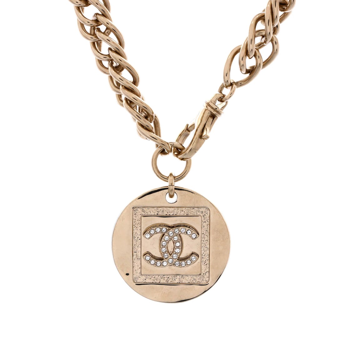 Chanel CC Round Charm Chain Choker Necklace Metal with Crystals: Chanel CC Round Charm Chain Choker Necklace Metal with Crystals The Chanel CC Round Charm Chain Choker Necklace Metal with Crystals boasts an elegant gold metal finish and adds a touch of sophisticati