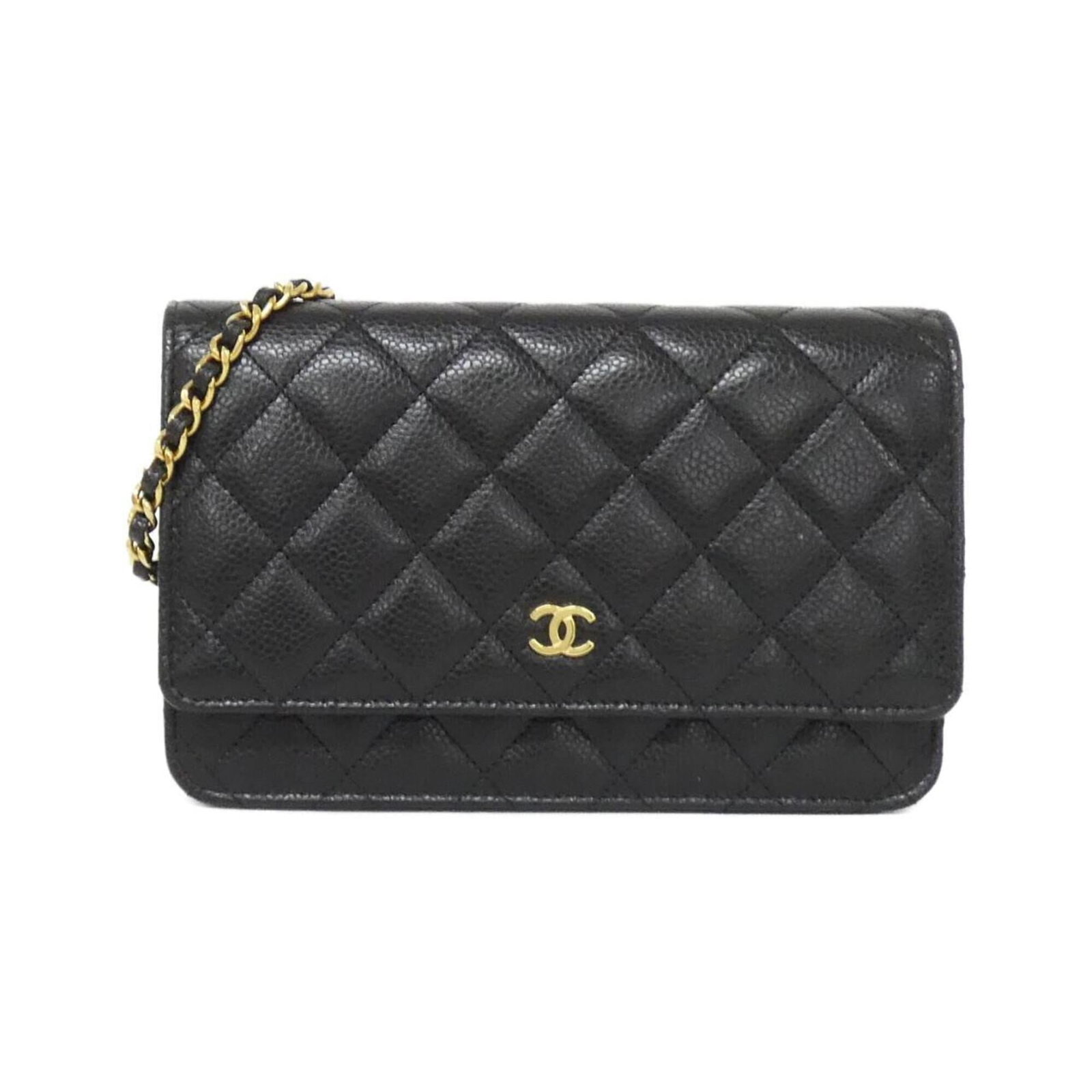 Calfskin Grained Chanel Chain Wallet Shoulder: Calfskin Grained Chanel Chain Wallet Shoulder Calfskin Grained Chanel Chain Wallet Shoulder features a sleek, all-black design with subtle Bordeaux accents. Made from high-quality grained calfskin,