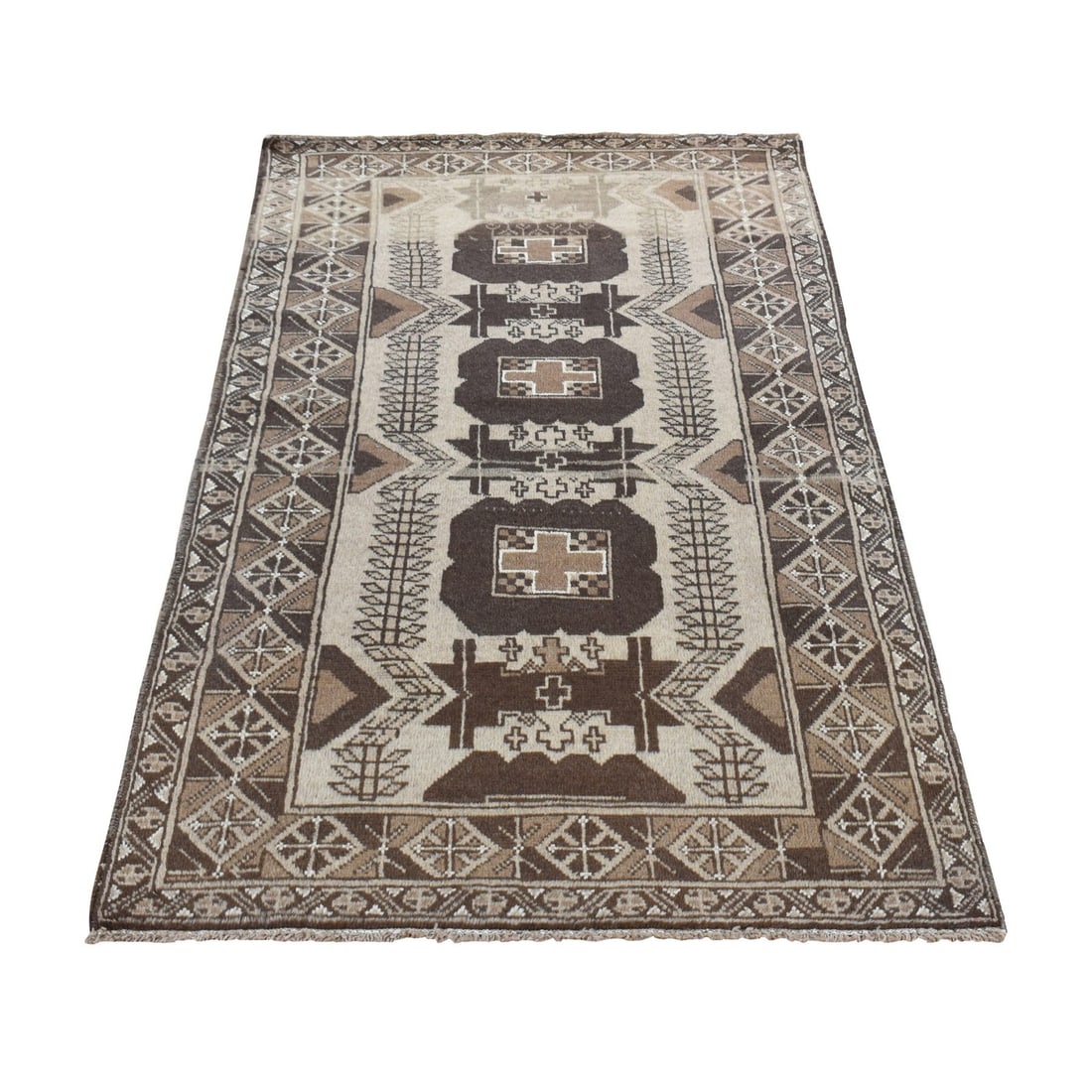 3'2"x6'1" White Vintage Zoroastrian Balooch 100% Wool Hand Knotted Rug: 3'2"x6'1" White Vintage Zoroastrian Balooch 100% Wool Hand Knotted Rug This stunning 3'2"x6'1" White Vintage Zoroastrian Balooch hand knotted wool rug boasts intricate oriental design and rich chocola