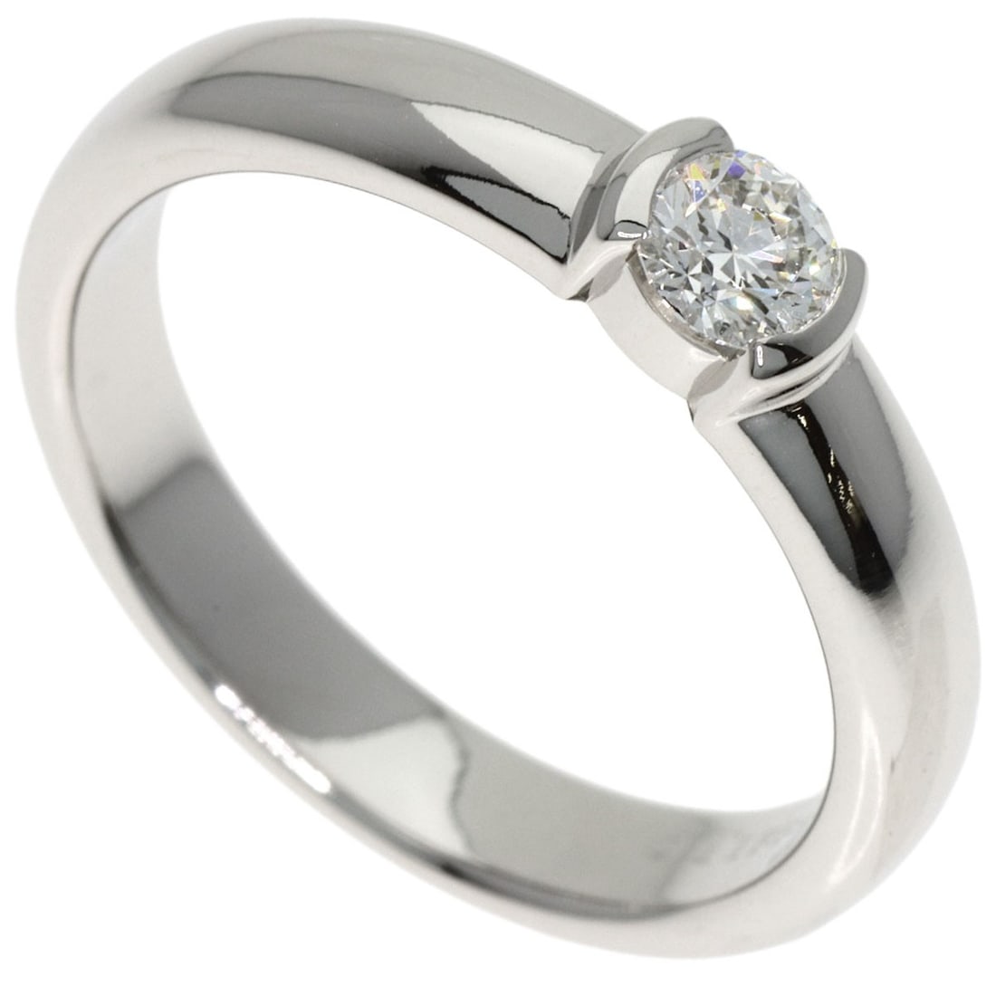 Tiffany&Co. Dots Solitaire Diamond G-Vs2 Ring Platinum Pt950: Tiffany&Co. Dots Solitaire Diamond G-Vs2 Ring Platinum Pt950 Platinum PT950 Tiffany&Co. Dots Solitaire Diamond Ring features a silver metal platinum setting and a total carat weight of 0.2ct D diamond