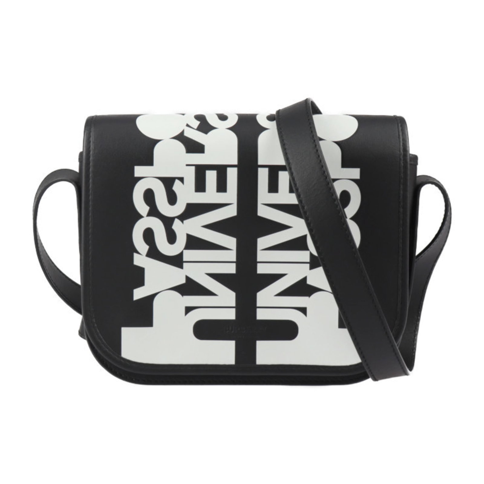 Handbag Leather Shoulder Burberry: Handbag Leather Shoulder Burberry Burberry's classic leather shoulder bag features a timeless design with clean lines and a sleek black finish. Made from high-quality leather, this handbag measures 19