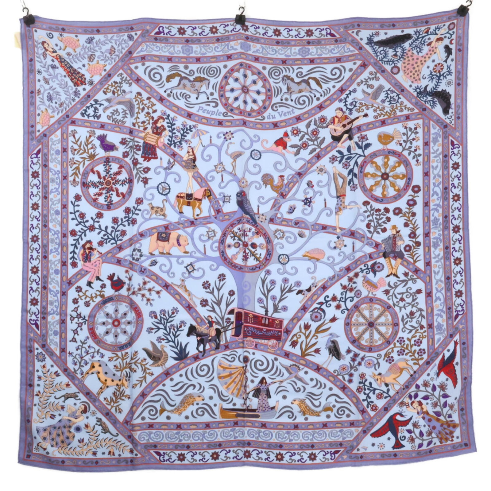 Hermes Shawl Cashmere: Hermes Shawl Cashmere Luxurious cashmere shawl from the renowned French fashion house Hermes, measuring 1.35m x 1.38m in size. Made from high-quality cashmere material, this shawl boasts a classic des