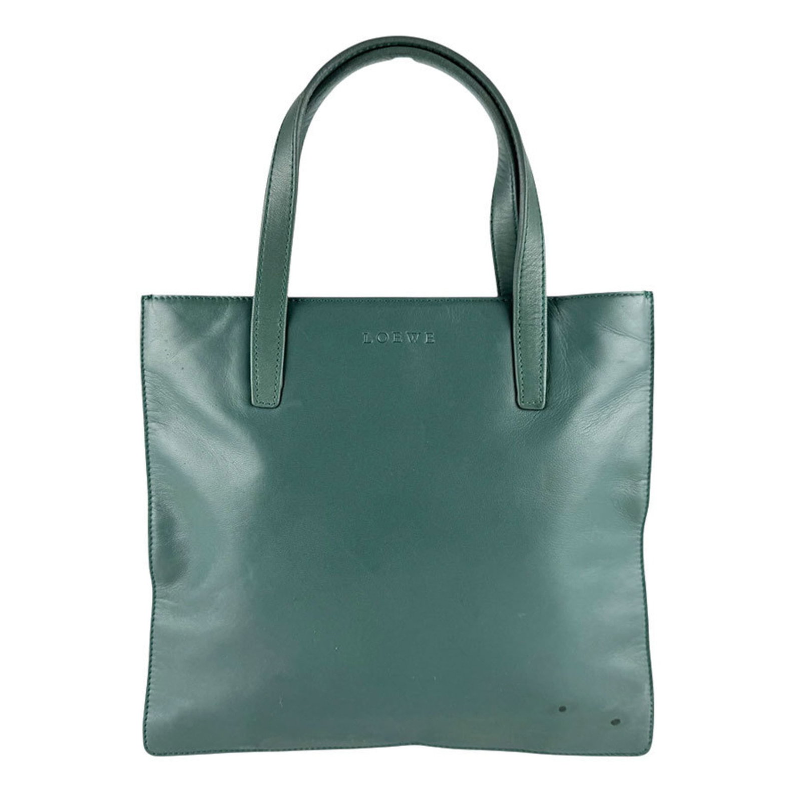 Handbag Leather from Loewe: Handbag Leather from Loewe Loewe's handbag leather boasts a rich, vibrant green hue. Made from high-quality leather, this stylish accessory measures 23cm x 26cm x 1cm and features a sleek, compact des