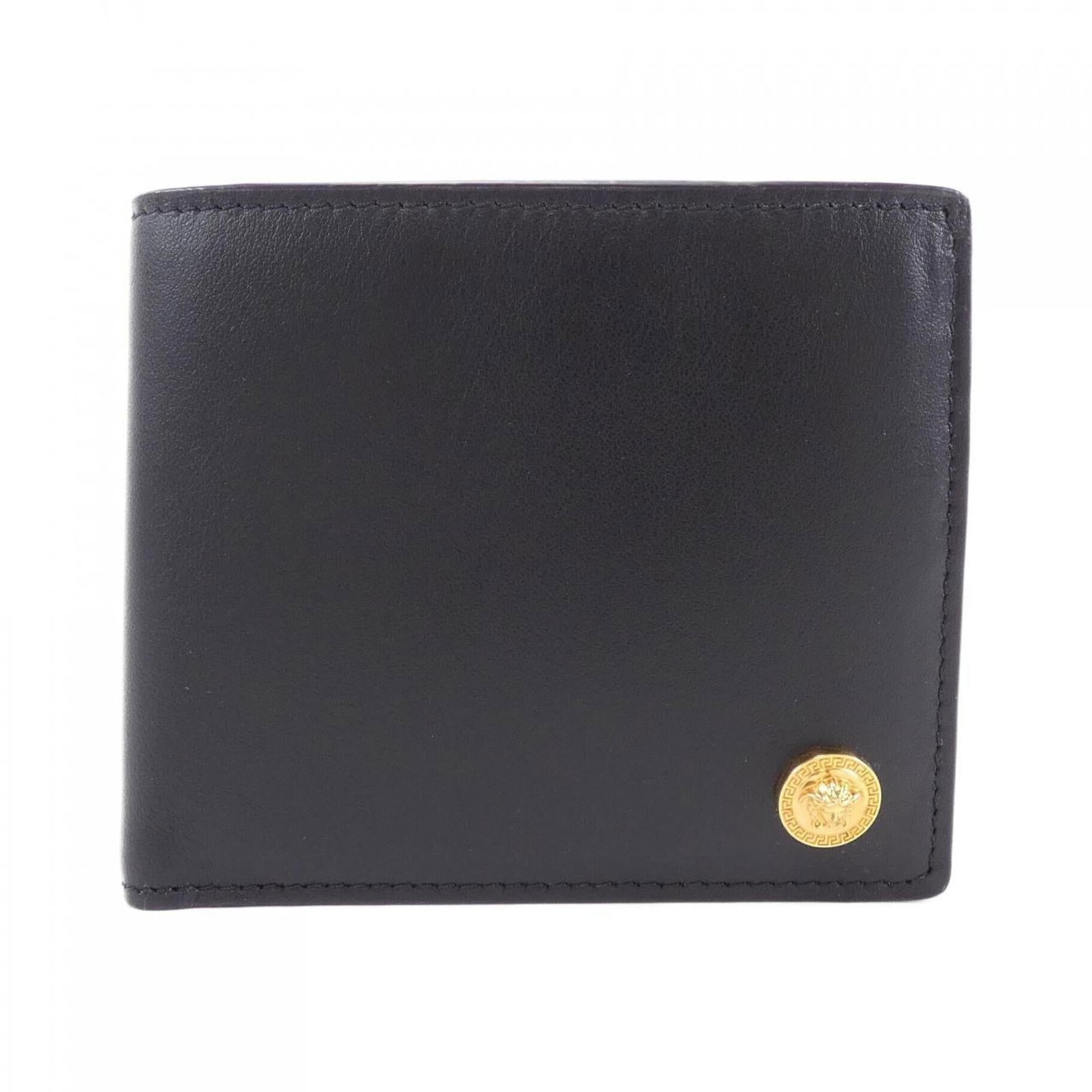 Versace Bi Fold Wallet: Versace Bi Fold Wallet The Versace Bi Fold Wallet boasts sleek black design, measuring 9cm x 10.5cm, making it a stylish accessory for everyday use. Its compact size and bi-fold layout provide ample s