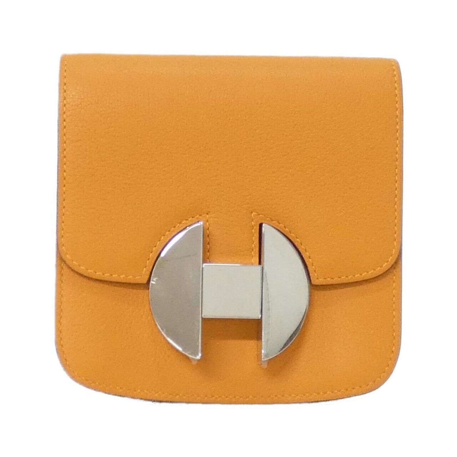 Hermes Wallet (Bi-Fold): Hermes Wallet (Bi-Fold) The Hermes bi-fold wallet boasts its vibrant orange color, measuring 12cm x 12cm x 2cm. This stylish accessory features a sleek design with clean lines, making it a versatile a