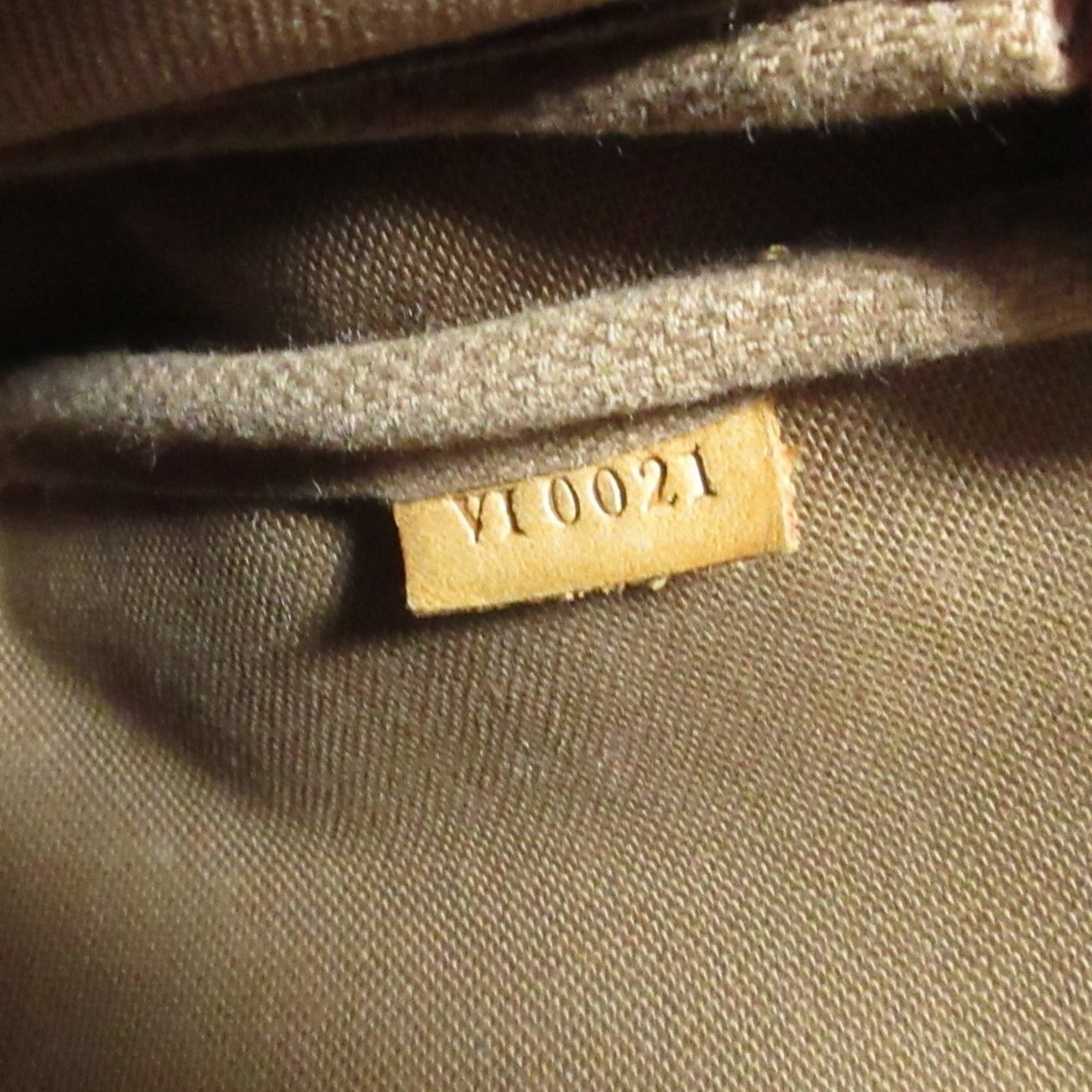 Monogram Pouch Louis Vuitton - 12
