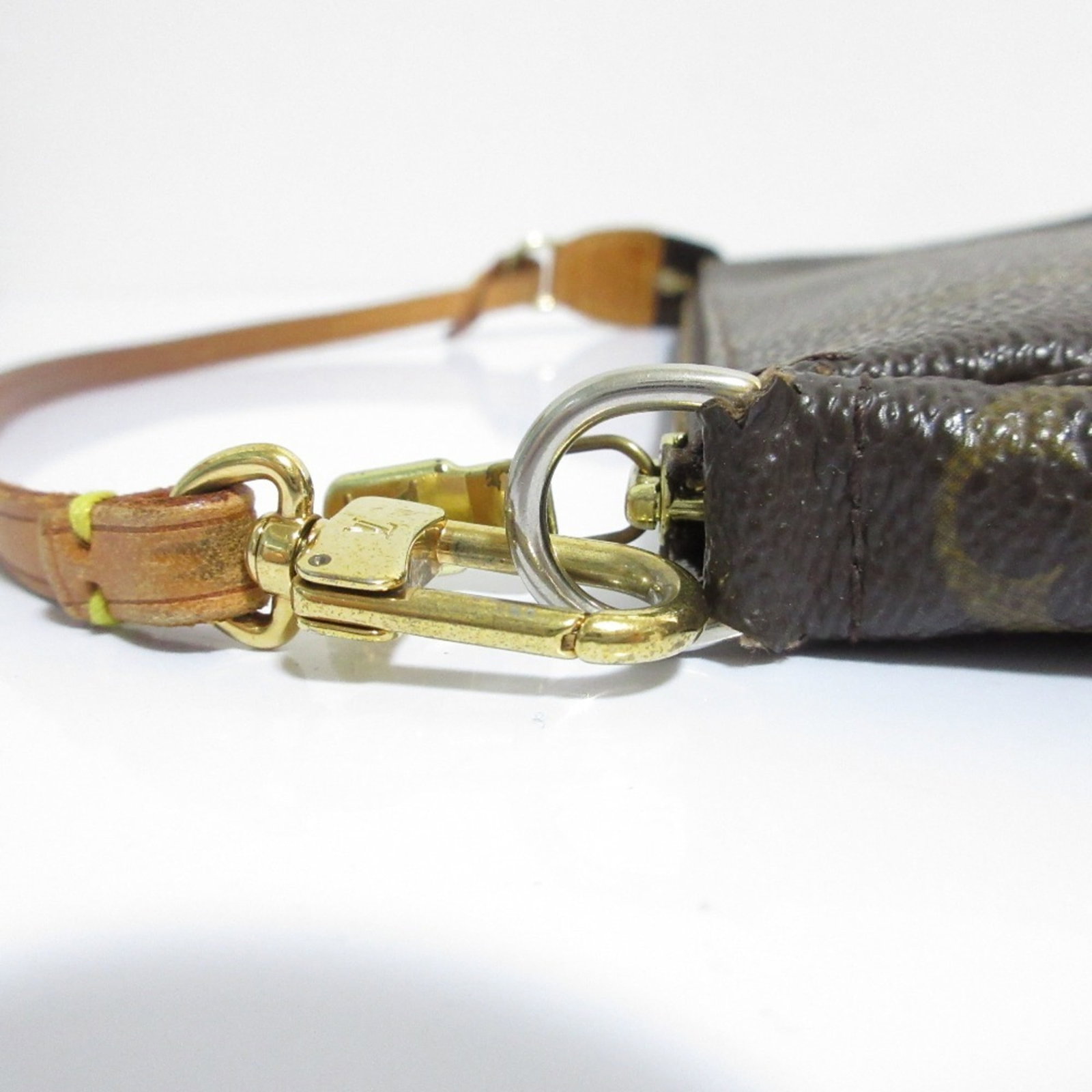 Monogram Pouch Louis Vuitton - 16