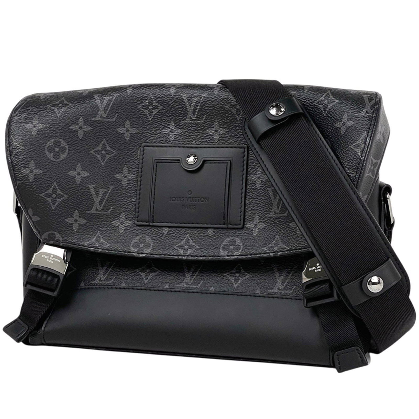 Vuitton Eclipse Monogram Bag Shoulder: Vuitton Eclipse Monogram Bag Shoulder The Vuitton Eclipse Monogram Bag Shoulder boasts its sleek design and striking black, monogram eclipse color. Measuring 22cm x 27.5cm x 9cm, this shoulder bag fea