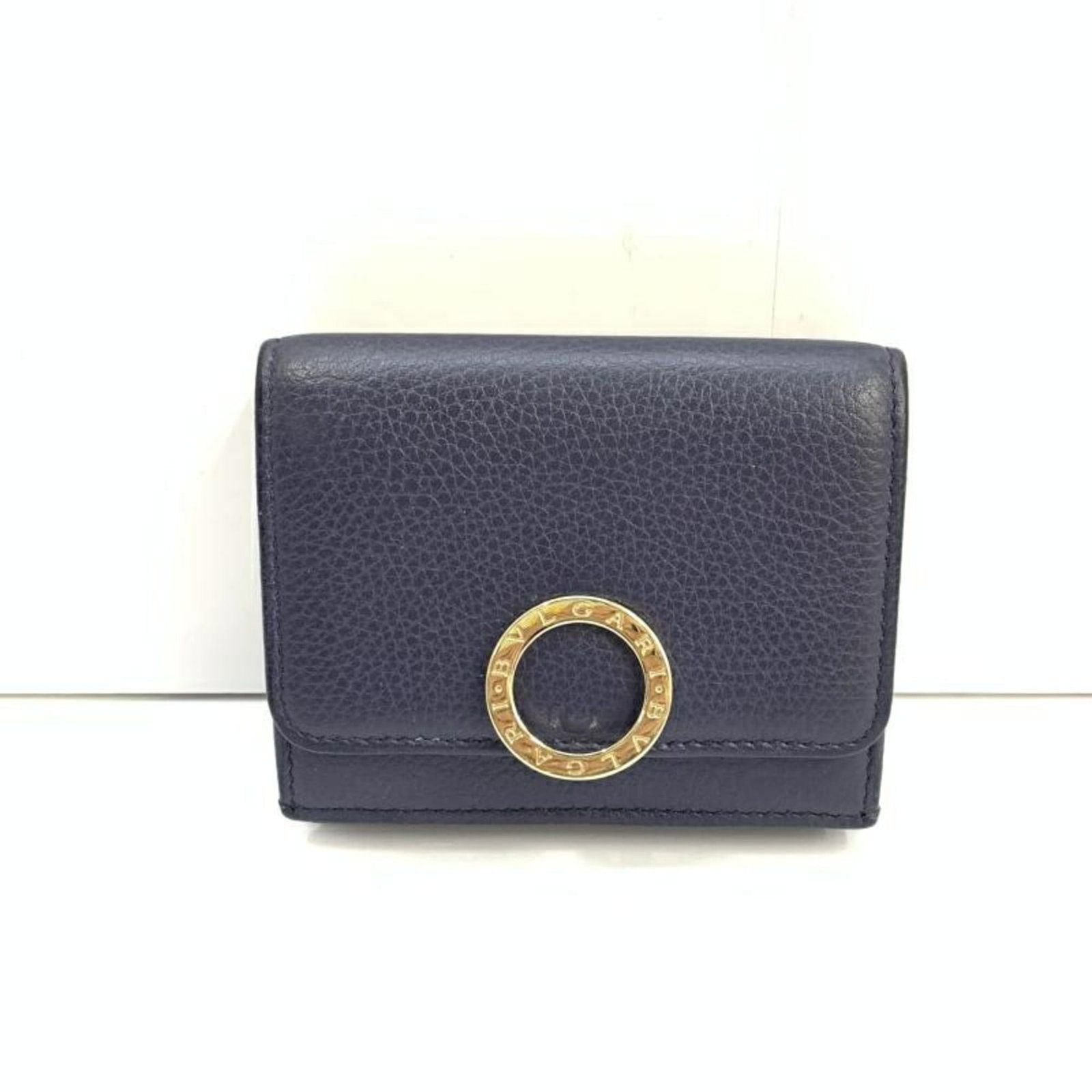 Bvlgari Wallet (Tri-Fold): Bvlgari Wallet (Tri-Fold) Tri-fold Bvlgari Wallet with sleek design and compact size, perfect for everyday use. Made from high-quality materials, its tri-fold structure offers a convenient way to