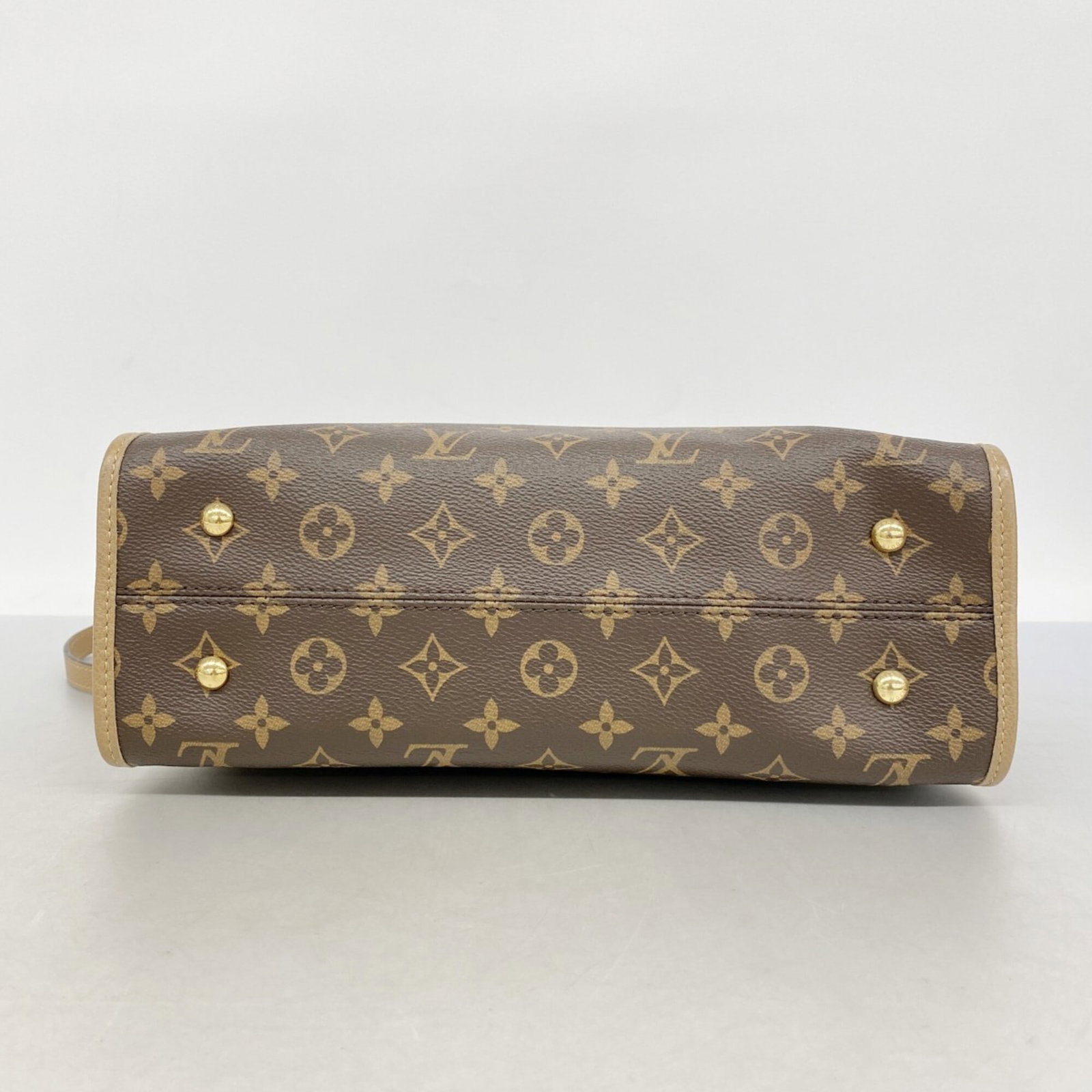 Louis Vuitton Handbag - 3