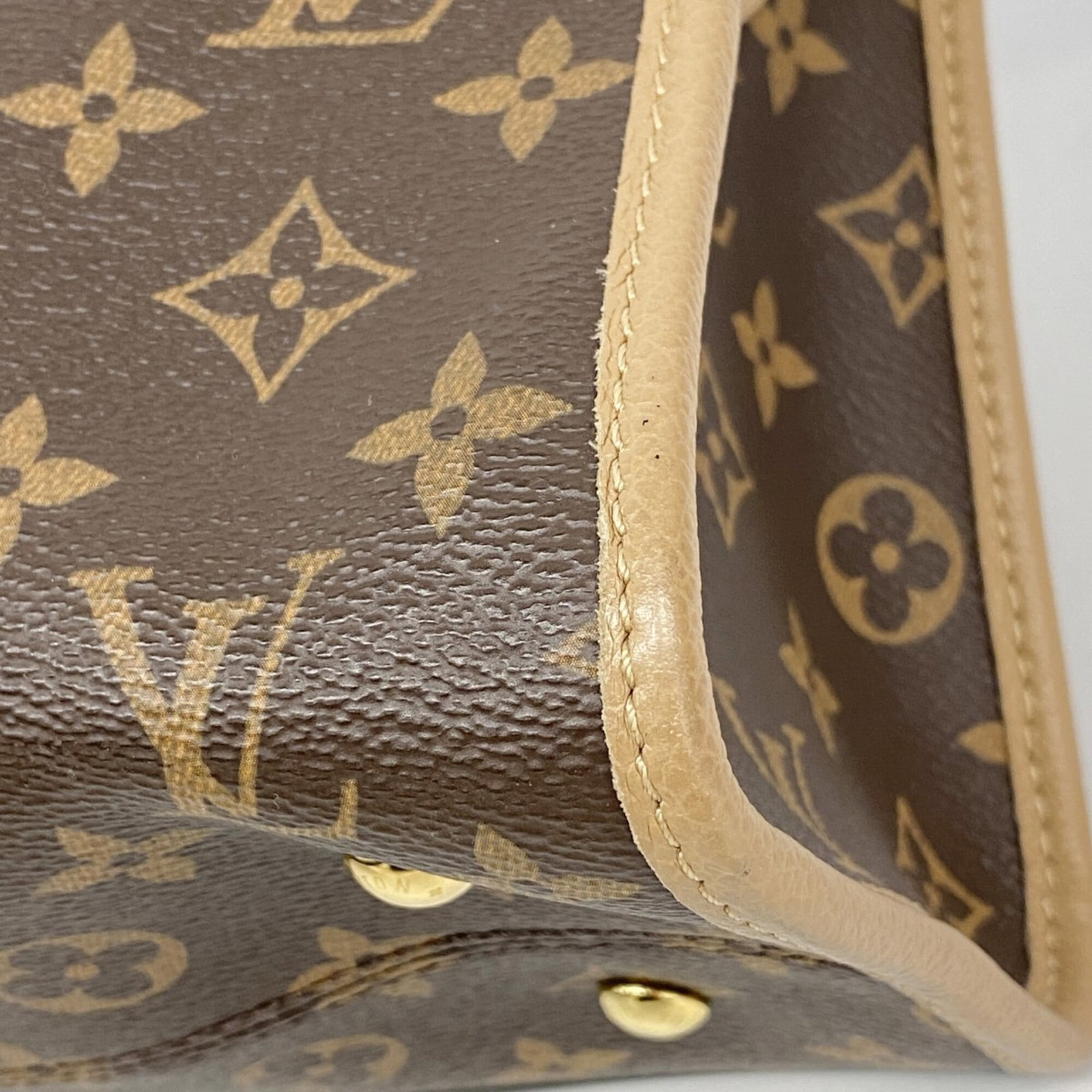 Louis Vuitton Handbag - 8