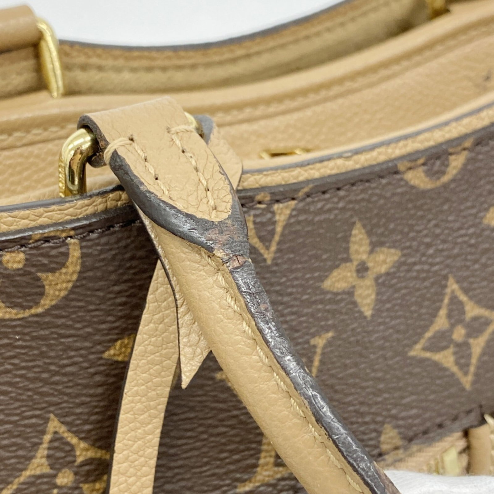 Louis Vuitton Handbag - 9
