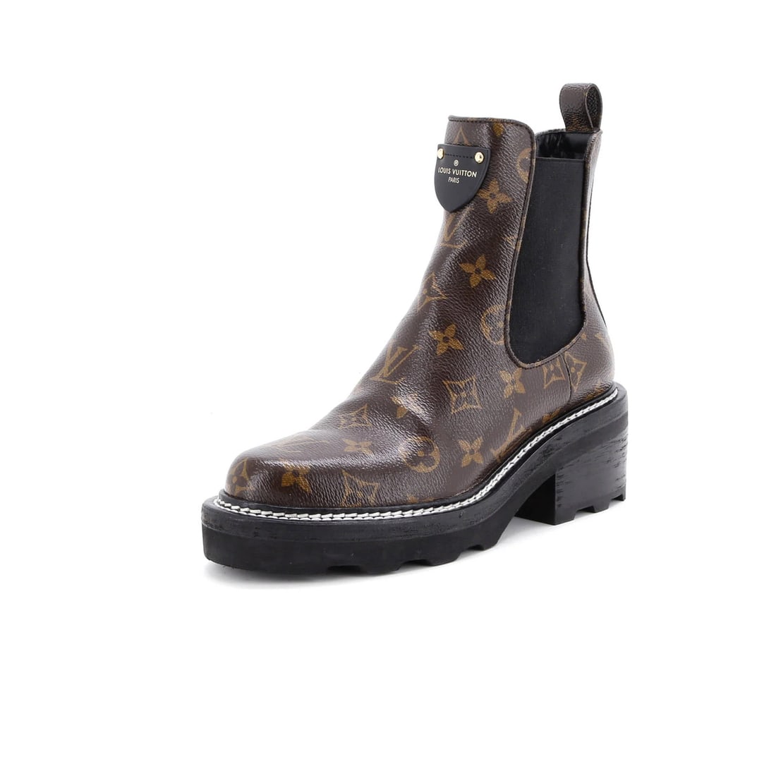 Louis Vuitton Women's LV Beaubourg Ankle Chelsea Boots Patent Monogram Canvas: Louis Vuitton Women's LV Beaubourg Ankle Chelsea Boots Patent Monogram Canvas Brown Louis Vuitton Beaubourg Ankle Chelsea Boots feature patent monogram canvas and coated leather exterior, with minor