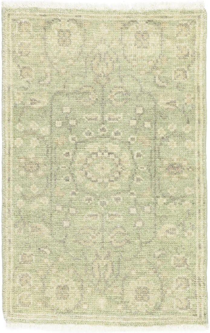 Muted Floral Oriental Area Rug Transitional Bathroom Bedroom Decor Carpet 2X3 Ft Hand-Knotted: Muted Floral Oriental Area Rug Transitional Bathroom Bedroom Decor Carpet 2X3 Ft Hand-Knotted Hand-Knotted Wool Area Rug with Muted Floral Pattern. This 2x3 ft transitional bathroom and bedroom area r