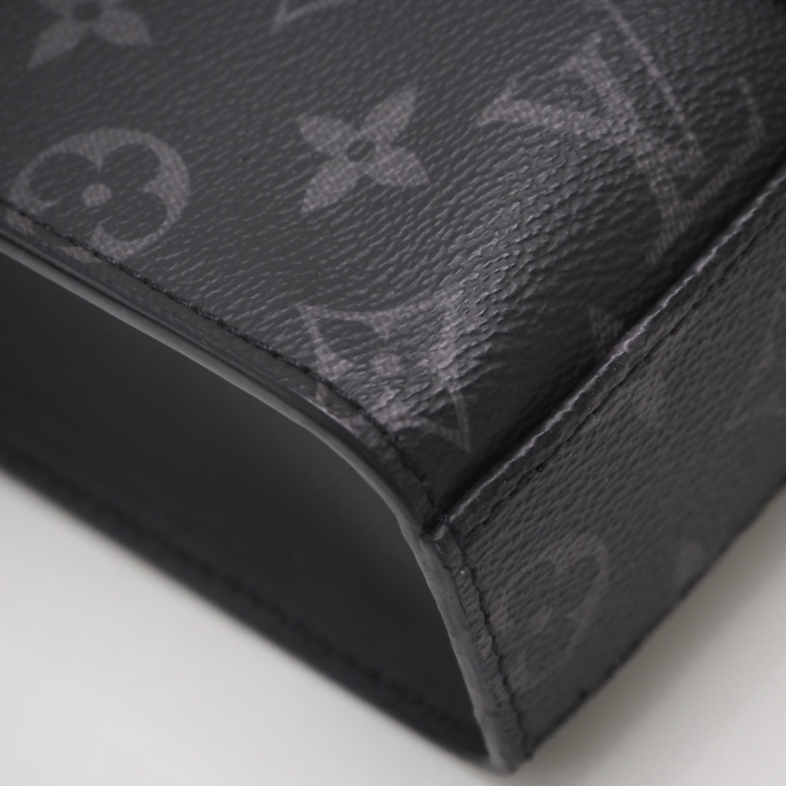 Louis Vuitton Eclipse Monogram Handbag - 10