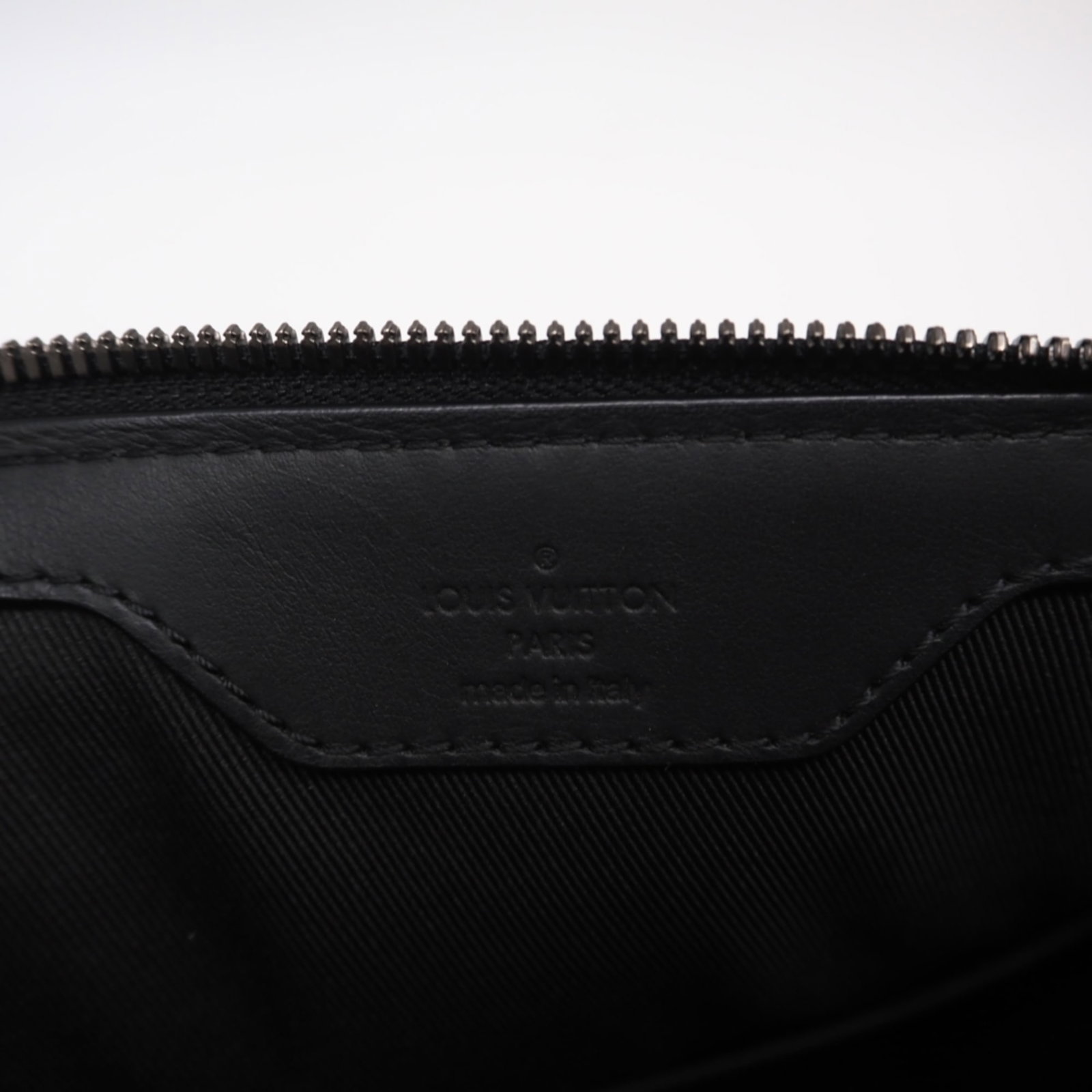 Louis Vuitton Eclipse Monogram Handbag - 15