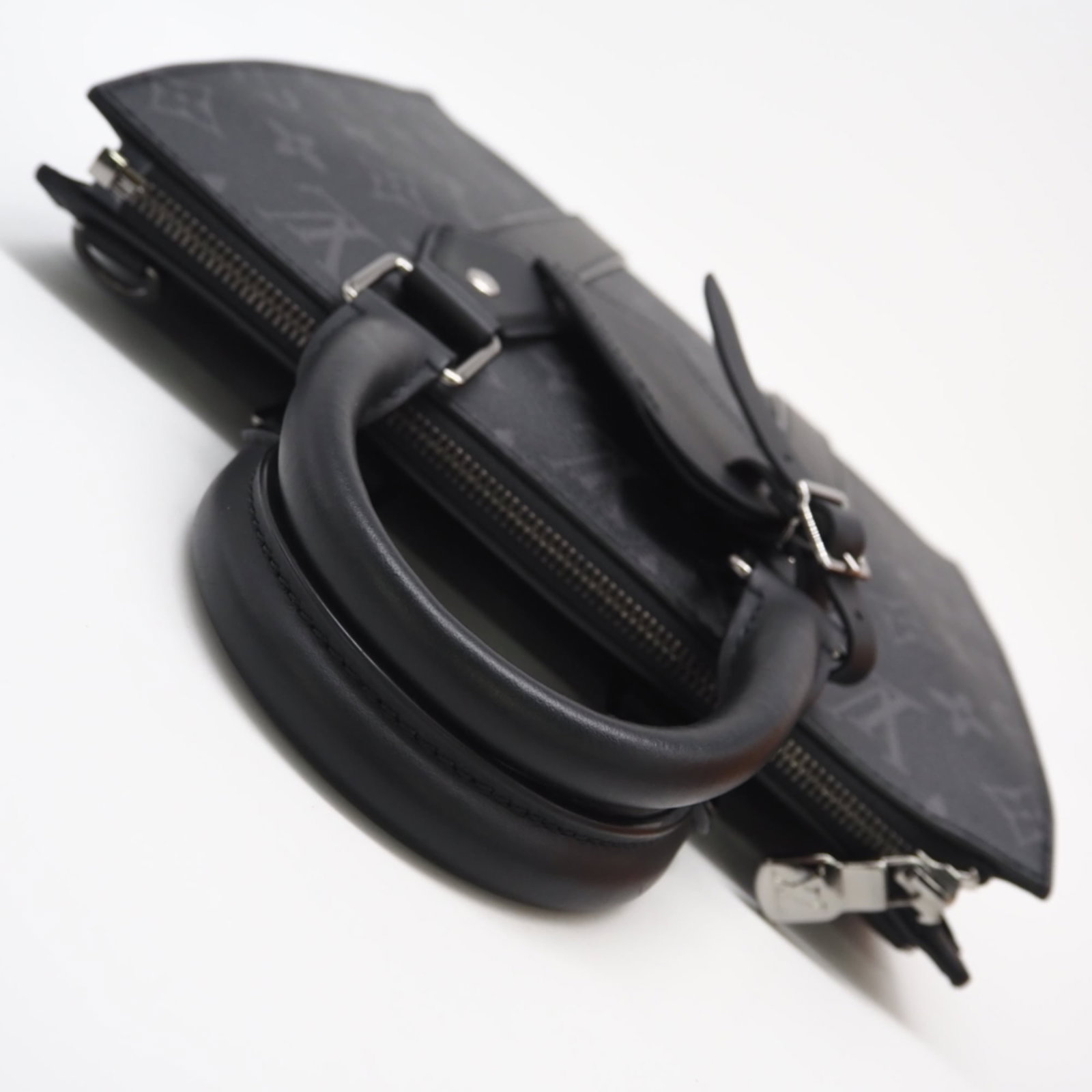 Louis Vuitton Eclipse Monogram Handbag - 8