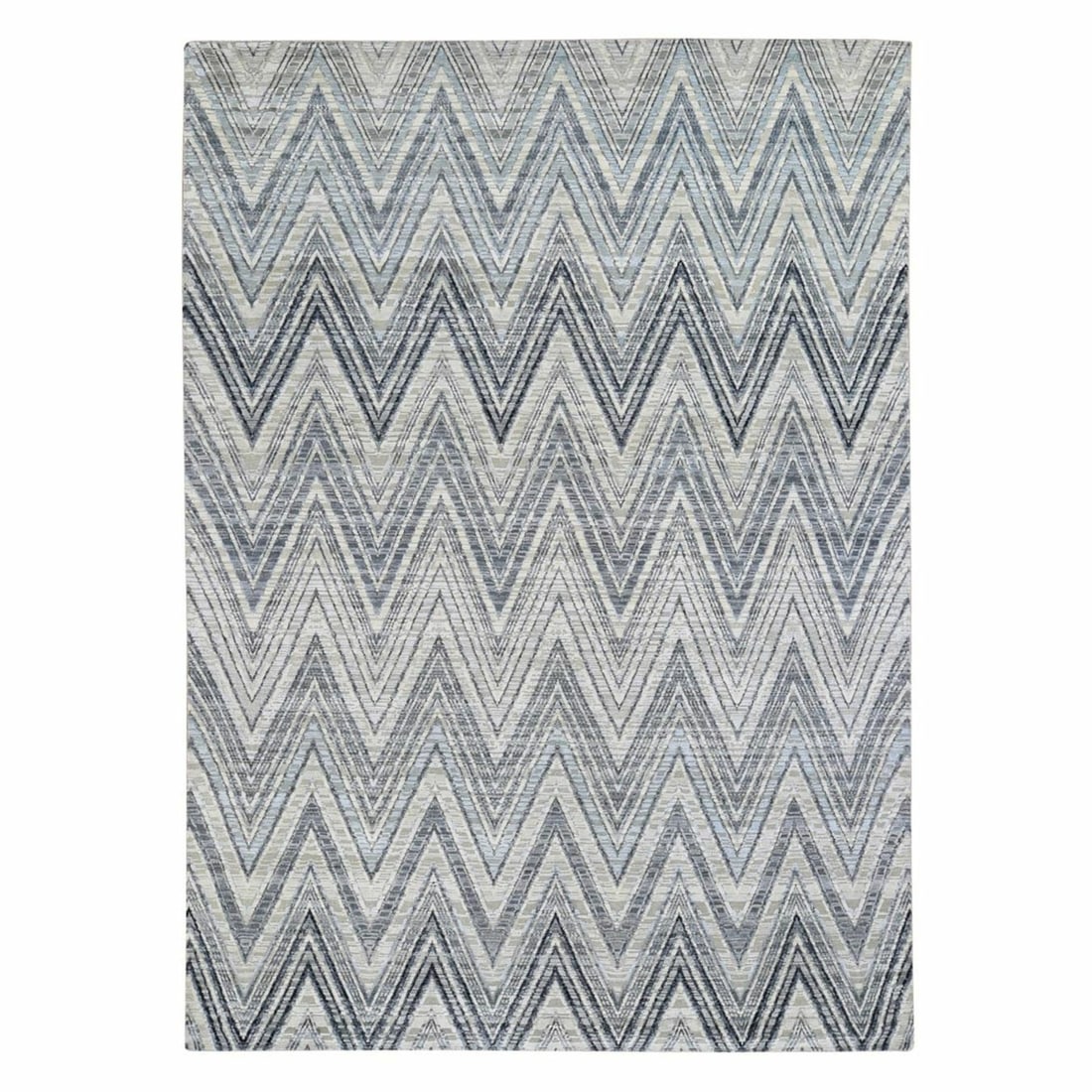 9'1"x12'3" Chevron Design Textured Wool & Pure Silk Hand Made Modern Rug: 9'1"x12'3" Chevron Design Textured Wool & Pure Silk Hand Made Modern Rug 9'1"x12'3" Chevron Design Textured Wool & Pure Silk Hand Made Modern Rug - A stunning, hand-knotted Oriental-style rug with a u