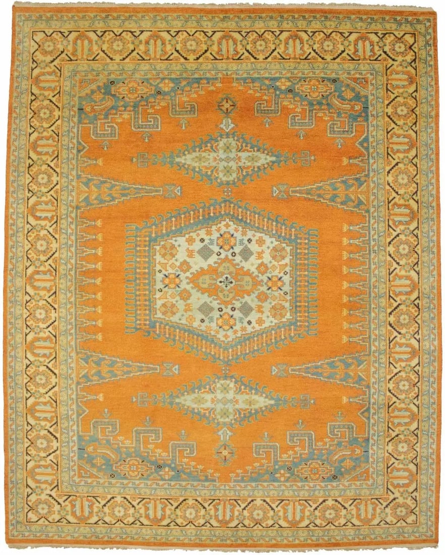 Handmade Indo-Viss 8X10 Oriental Rug Vintage Style Carpet Farmhouse Decor Hand-Knotted: Handmade Indo-Viss 8X10 Oriental Rug Vintage Style Carpet Farmhouse Decor Hand-Knotted Hand-knotted with wool and cotton, this vibrant 8x10 Oriental-inspired rug boasts a unique geometric pattern in s