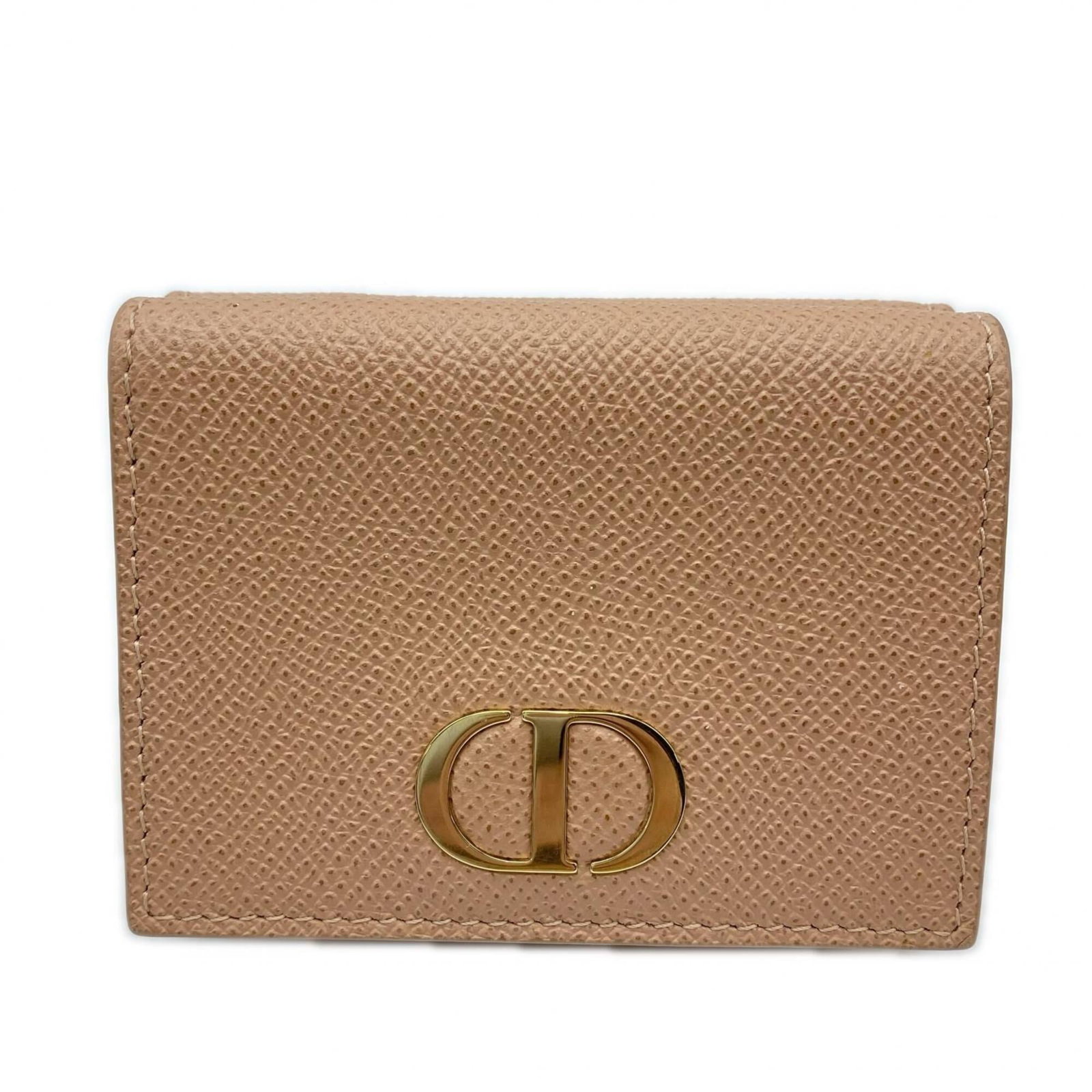 Christian Dior Wallet Tri Fold Leather: Christian Dior Wallet Tri Fold Leather Christian Dior Wallet Tri Fold Leather. Made from high-quality Calfskin leather, this tri-fold wallet features a classic design with a button and snap fastener c