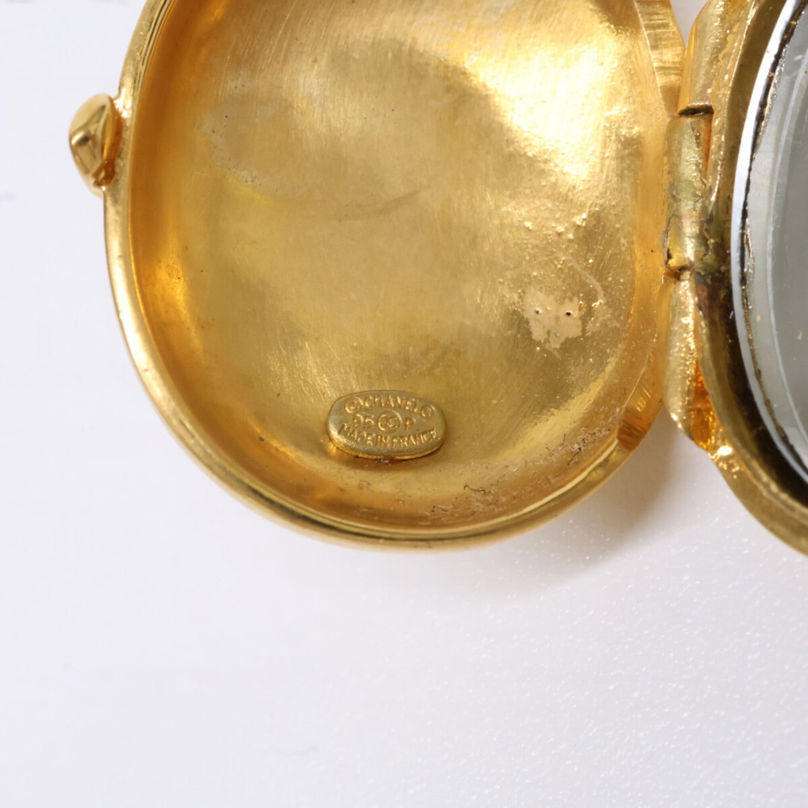 Compact Mirror by Chanel - 7