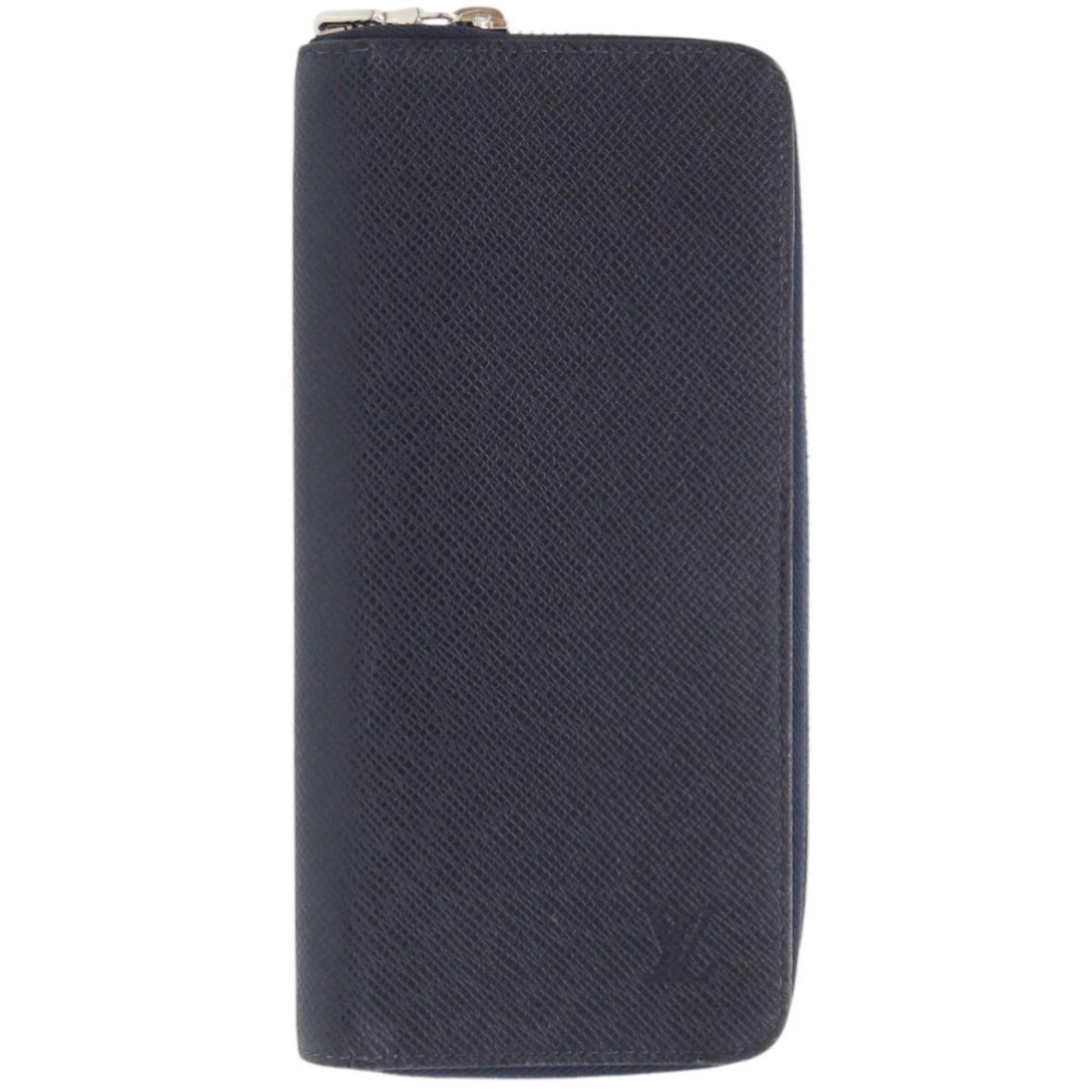 Louis Vuitton Long Wallet (Bi-Fold) Taiga Leather: Louis Vuitton Long Wallet (Bi-Fold) Taiga Leather Taiga leather gives this bi-fold long wallet its distinctive texture and depth, while the navy color provides a sleek and sophisticated finish. Made f