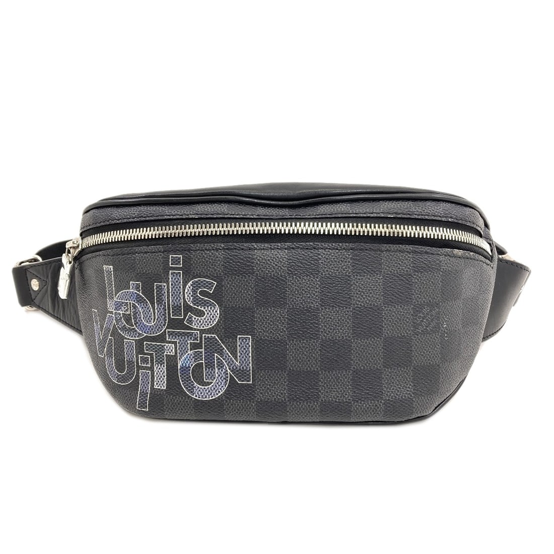 Louis Vuitton N40295 Bum Bag Hip Bag, Waist Bag Damier Canvas: Louis Vuitton N40295 Bum Bag Hip Bag, Waist Bag Damier Canvas Black Damier canvas Louis Vuitton hip bag waist bag with classic style and timeless design. This iconic piece features the signature LOUIS