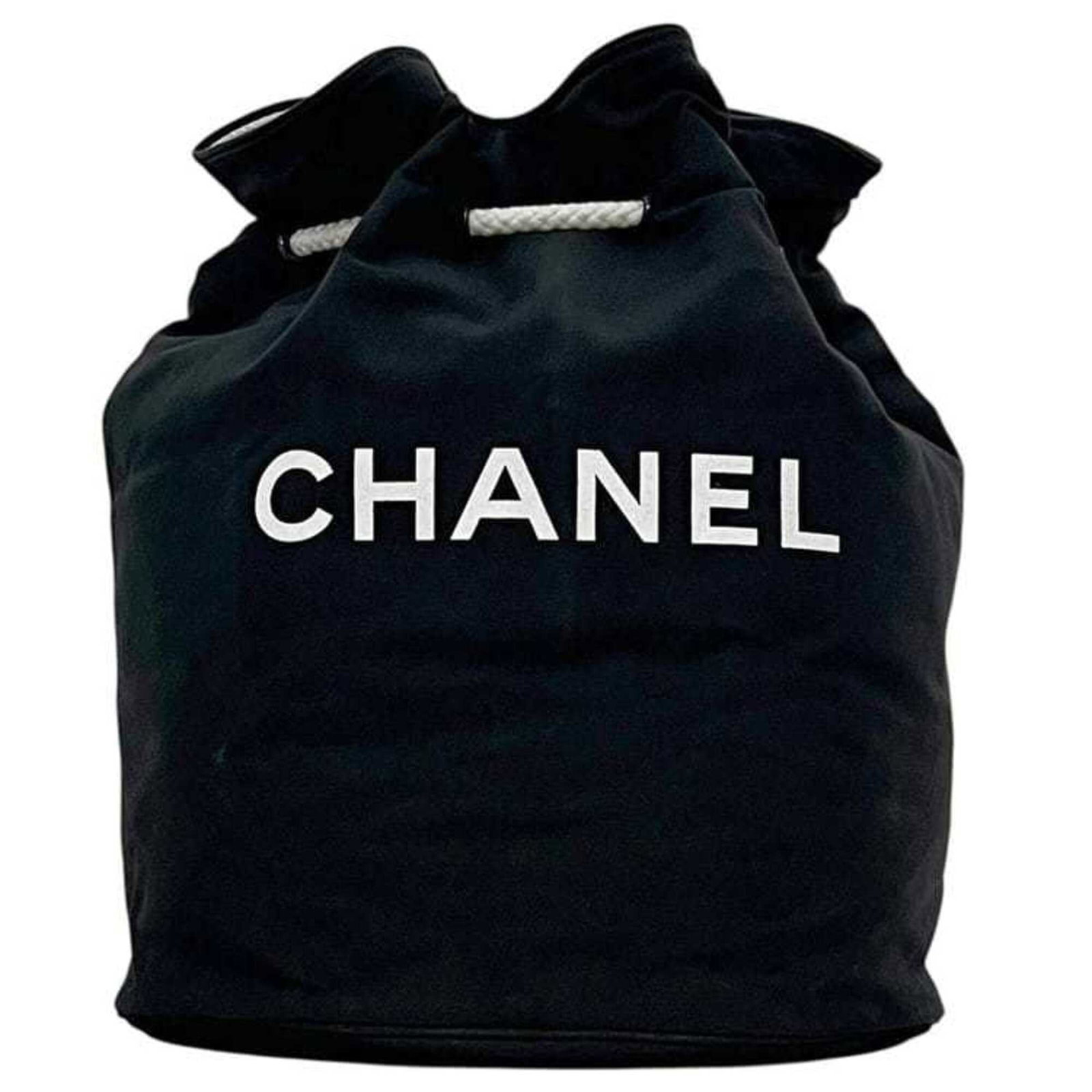 Shoulder bag of canvas and vinyl by Chanel: Shoulder bag of canvas and vinyl by Chanel Canvas and vinyl shoulder bag by Chanel, available in black. This stylish bag measures 36cm x 29cm x 27cm and features a sleek design that combines canvas an