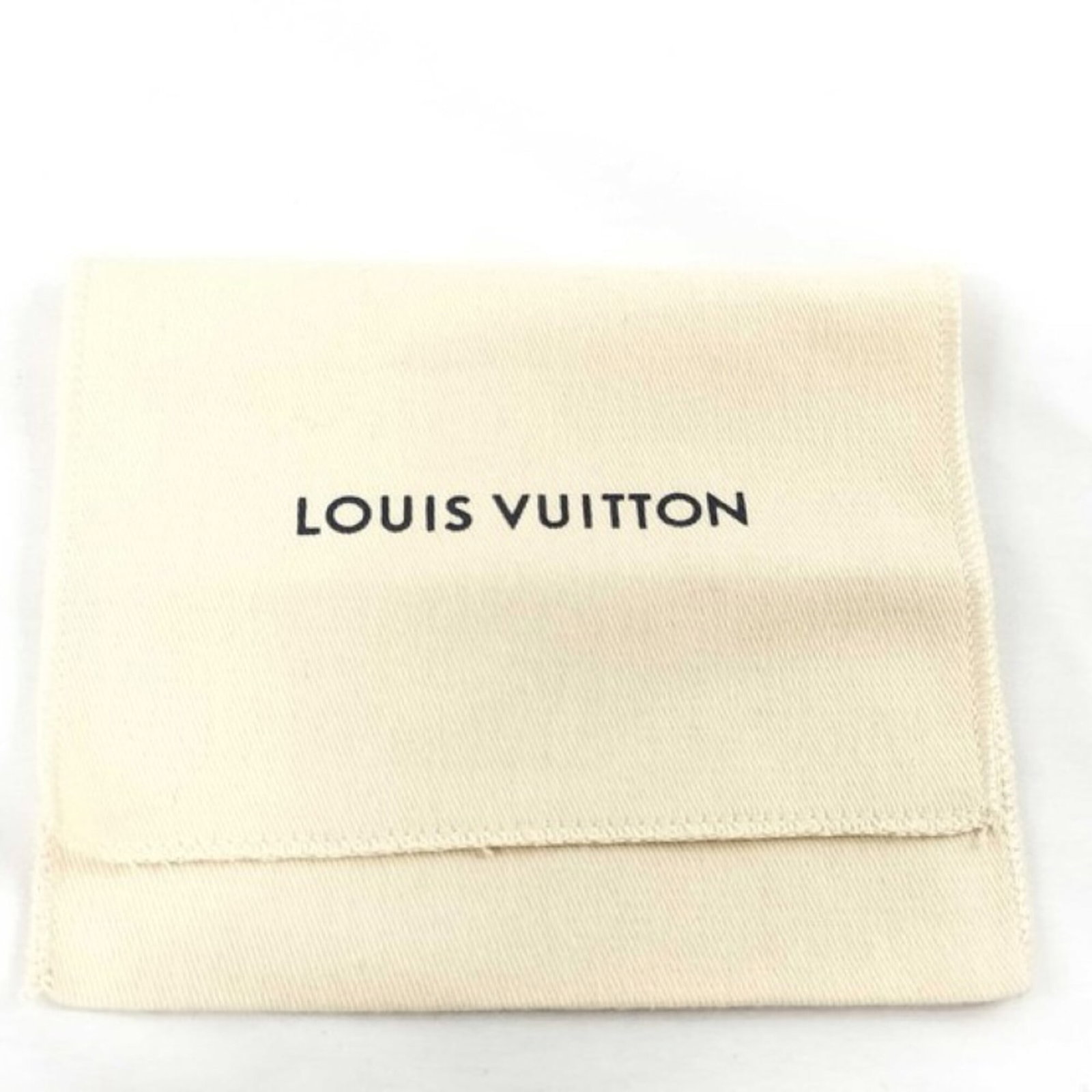 Louis Vuitton Monogram Eclipse Tag - 10