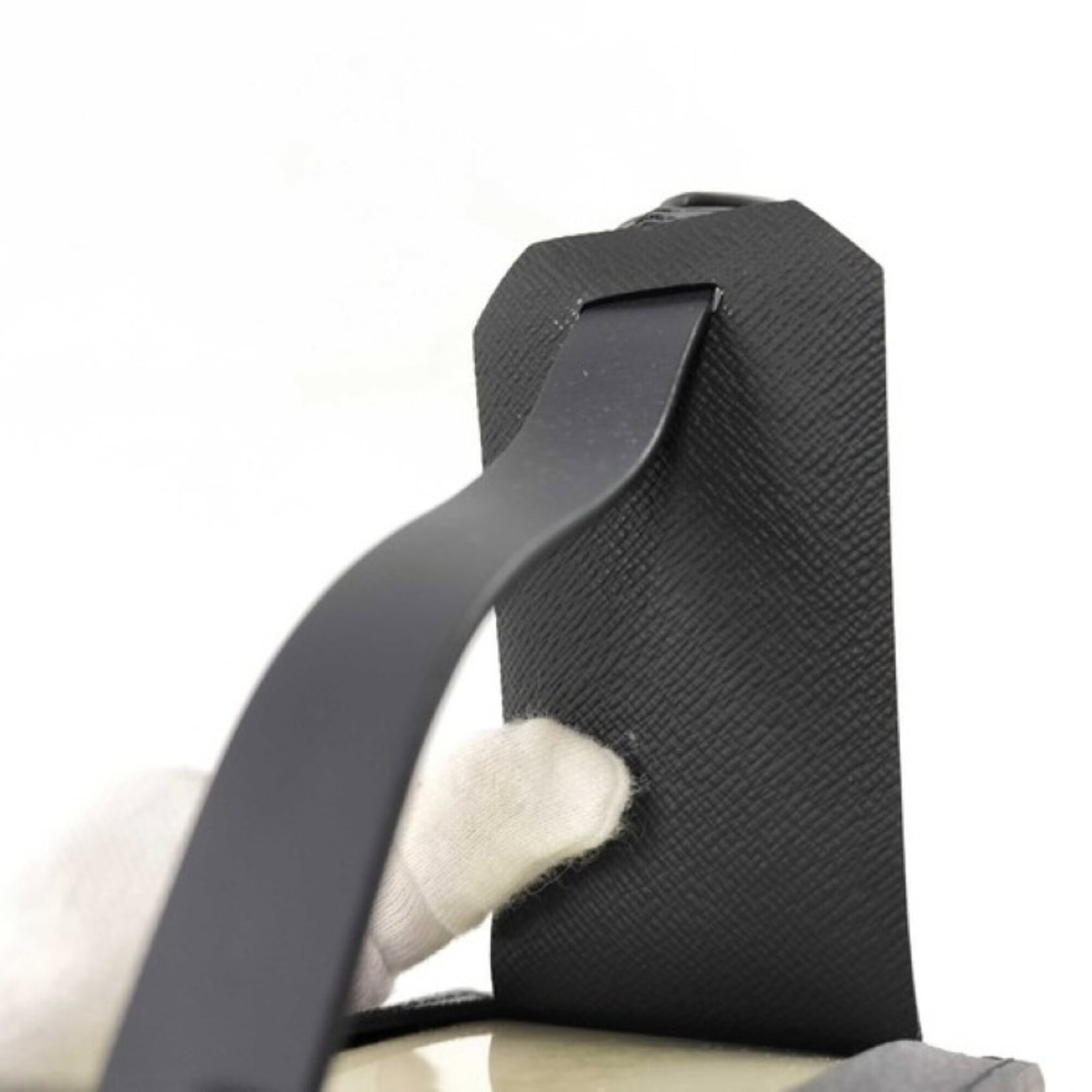 Louis Vuitton Monogram Eclipse Tag - 7