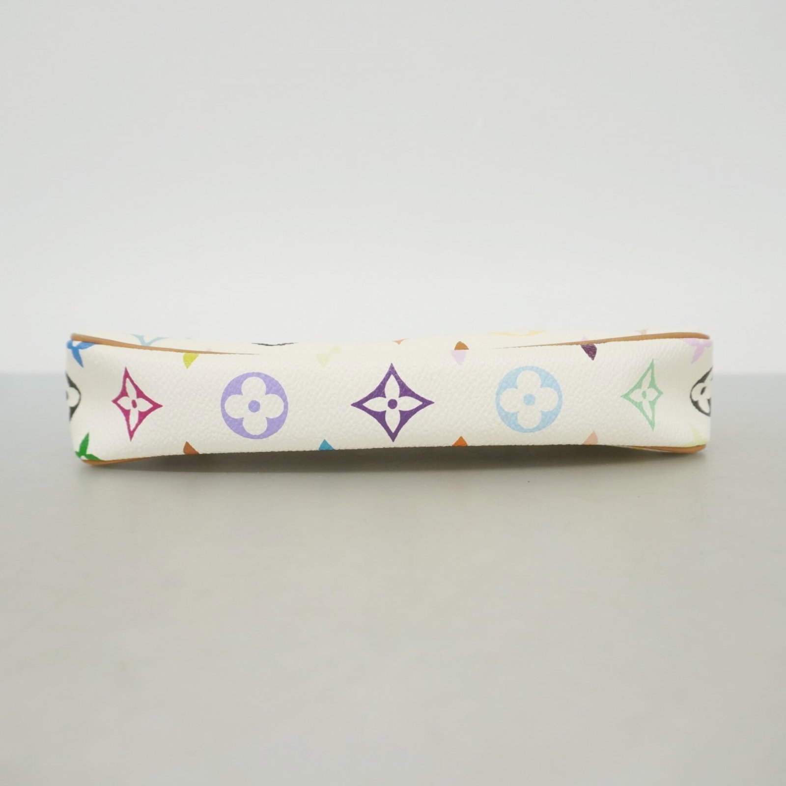 Louis Vuitton Pouch - 3